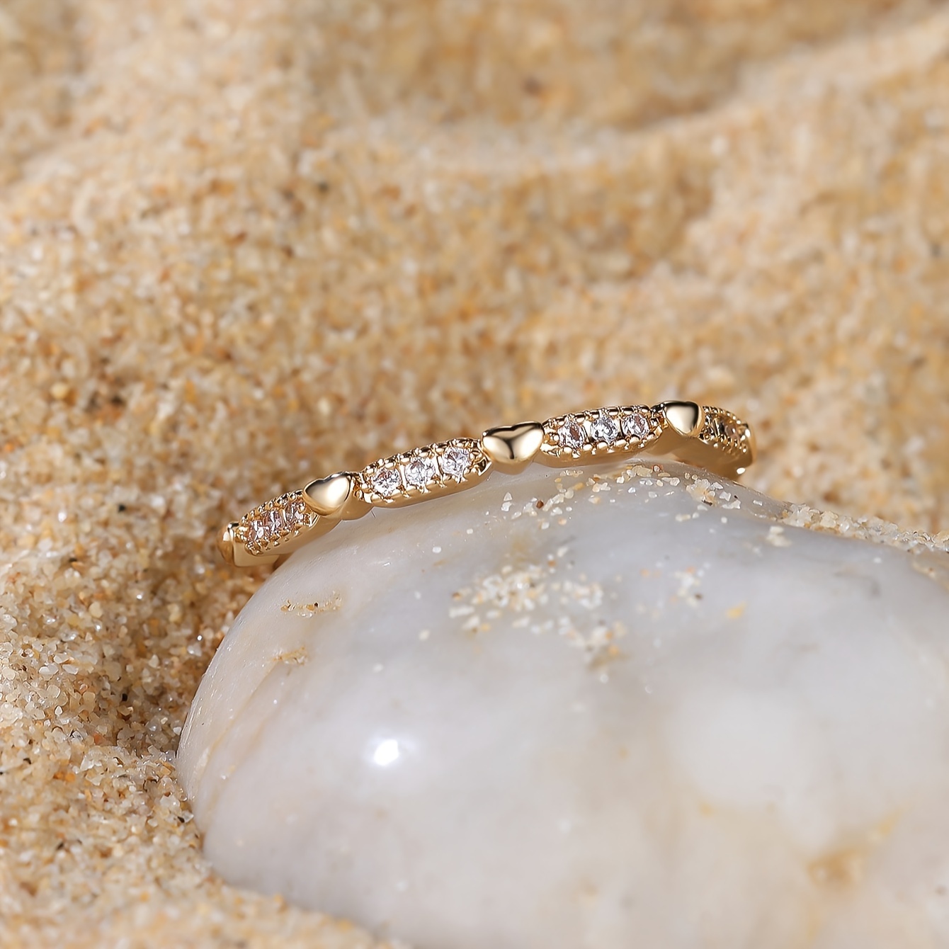 Heart Paved Zirconia Band Ring for Daily Outfits
