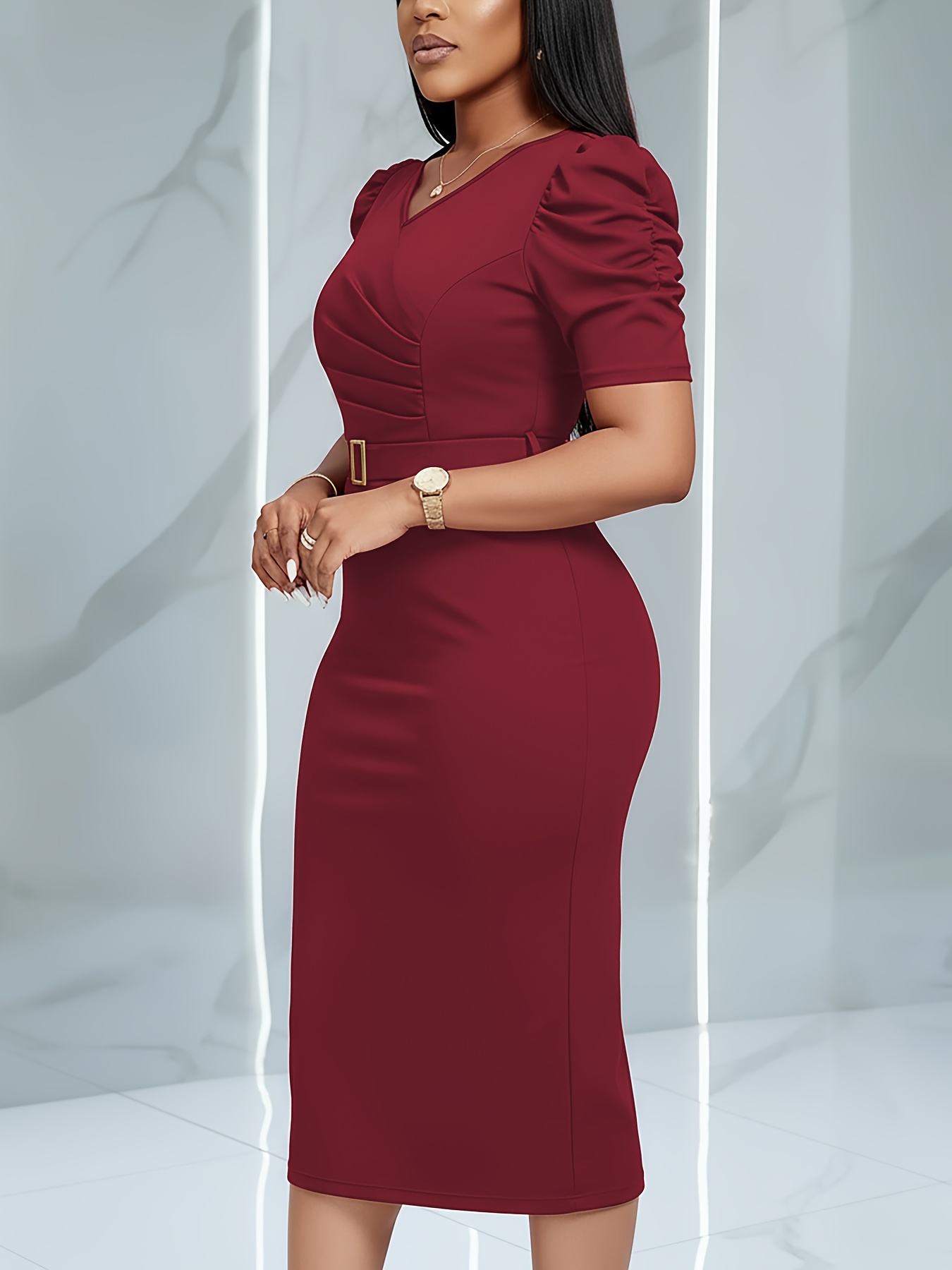 This Women's dress is elegant, simple, mature, and confident. It features a solid color, V-neck, puff sleeves, and a belt. It's fashionable, versatile, and suitable for Casual Attire or dates.