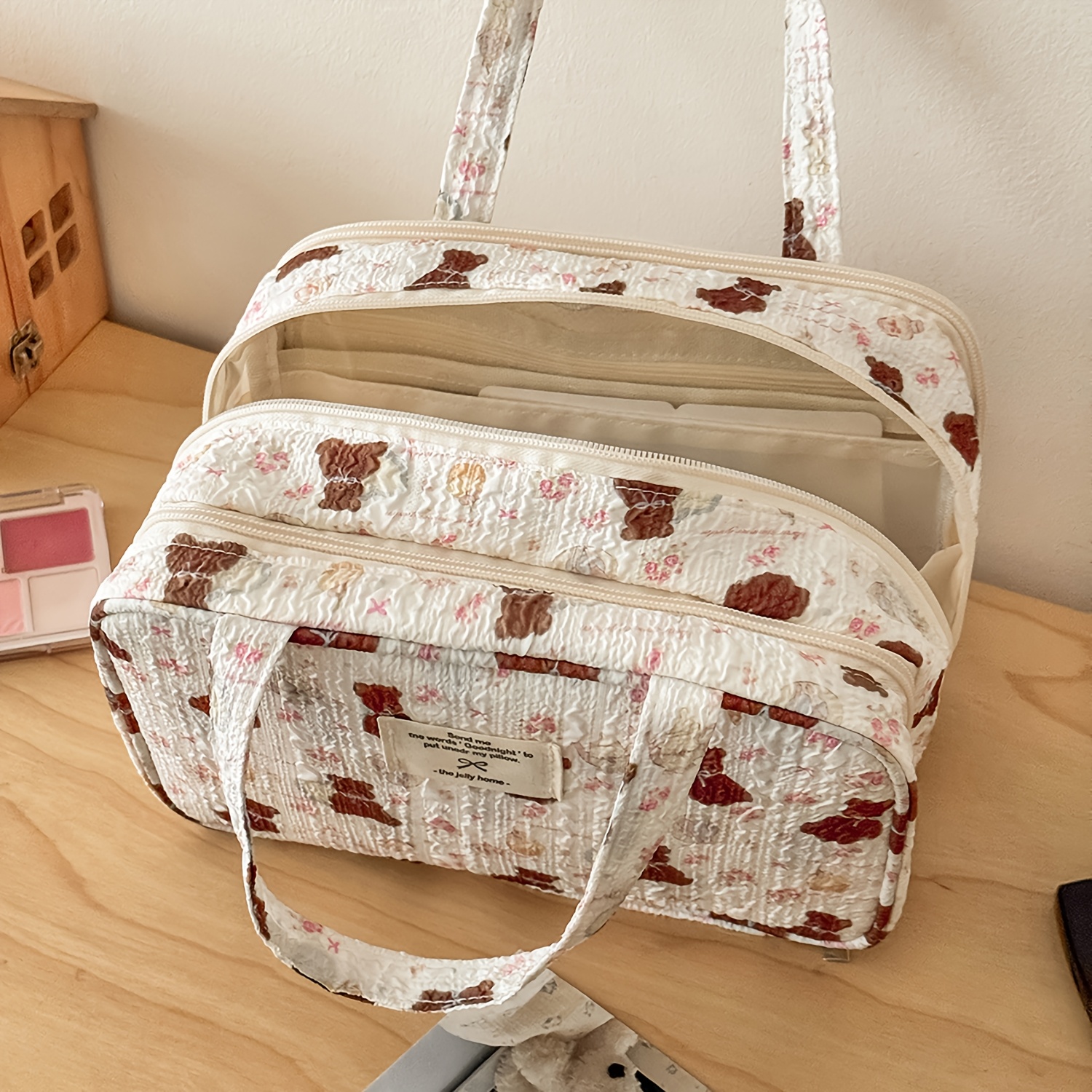 TEMU [women's Handbag] Pleated Bear Hand Carry Makeup Bag Women's Fashion High Aesthetic Outing Portable Partitioned Toiletries Storage Bag