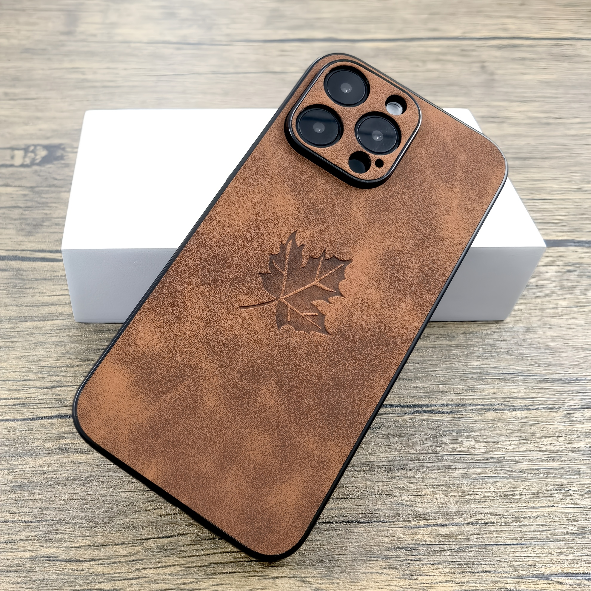 

Luxury Leather Case For 15 14 11 Pro Max 16pro 15pro 14pro 13pro 12pro 11pro Iphone16 Iphone15 Iphone14 Iphone13 Iphone12 Iphone11 Promax Comfortable Cover With Maple Leaf Pattern