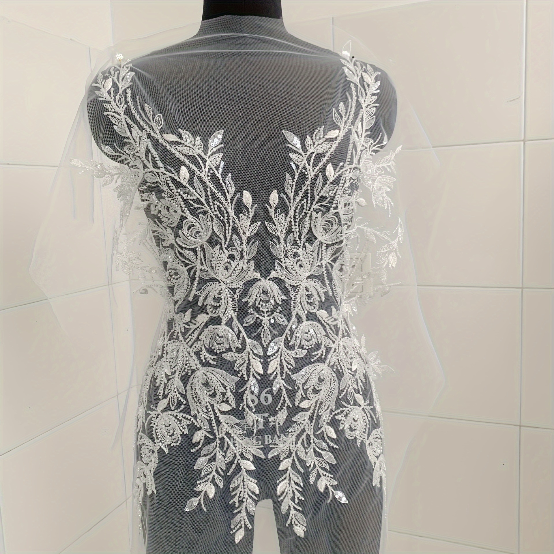Heavy-duty Lace Fabric With Floral Edge For Wedding Dresses, Formal Gowns, Cheongsam Skirts, And Clothing; Hollow-out Diy Handmade Front Chest Decoration
