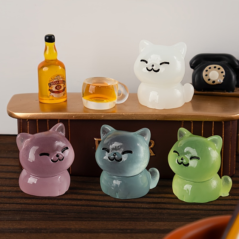 30個入りレジン製蓄光 フィギュア かわいいミニチュア猫像