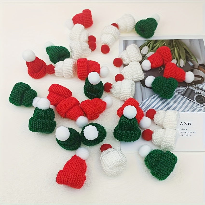 Lot De 10 Mini Bonnets De Noël Tricotés - 4,5 X 3 Cm, Rouge Ou Vert | Décoration Sapin, Poupées, Sucettes, DIY - 10
