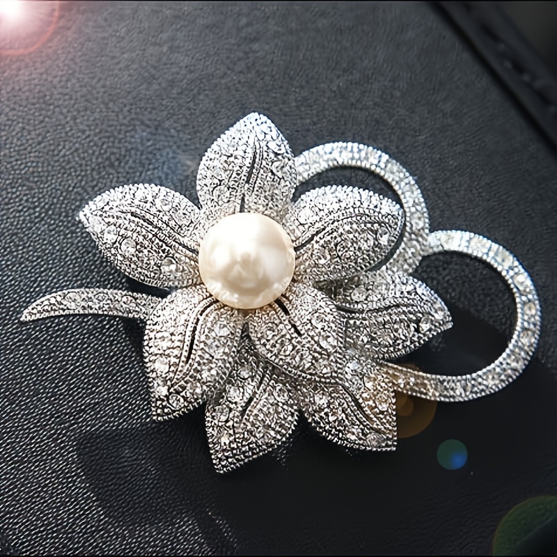 Twin Petals, Large Pearls, Versatile Rhinestone Coat, Silvery Brooch, Chest Button, Chest Flower, Female