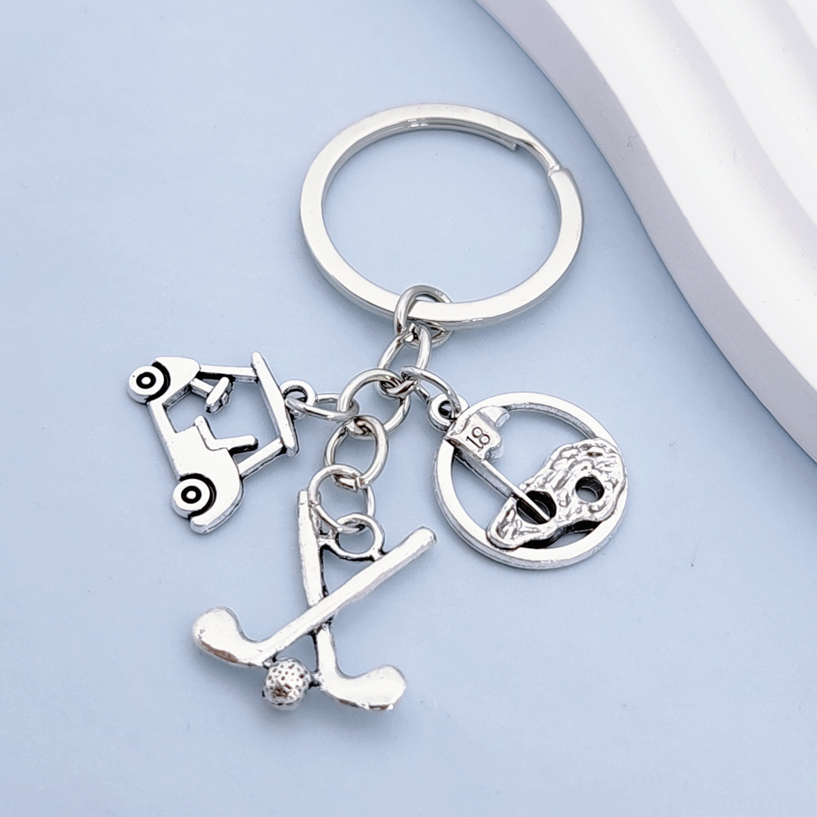 

Fashionable Sports-themed Keychain Pendant, A Great For Guys Who Love Golf.