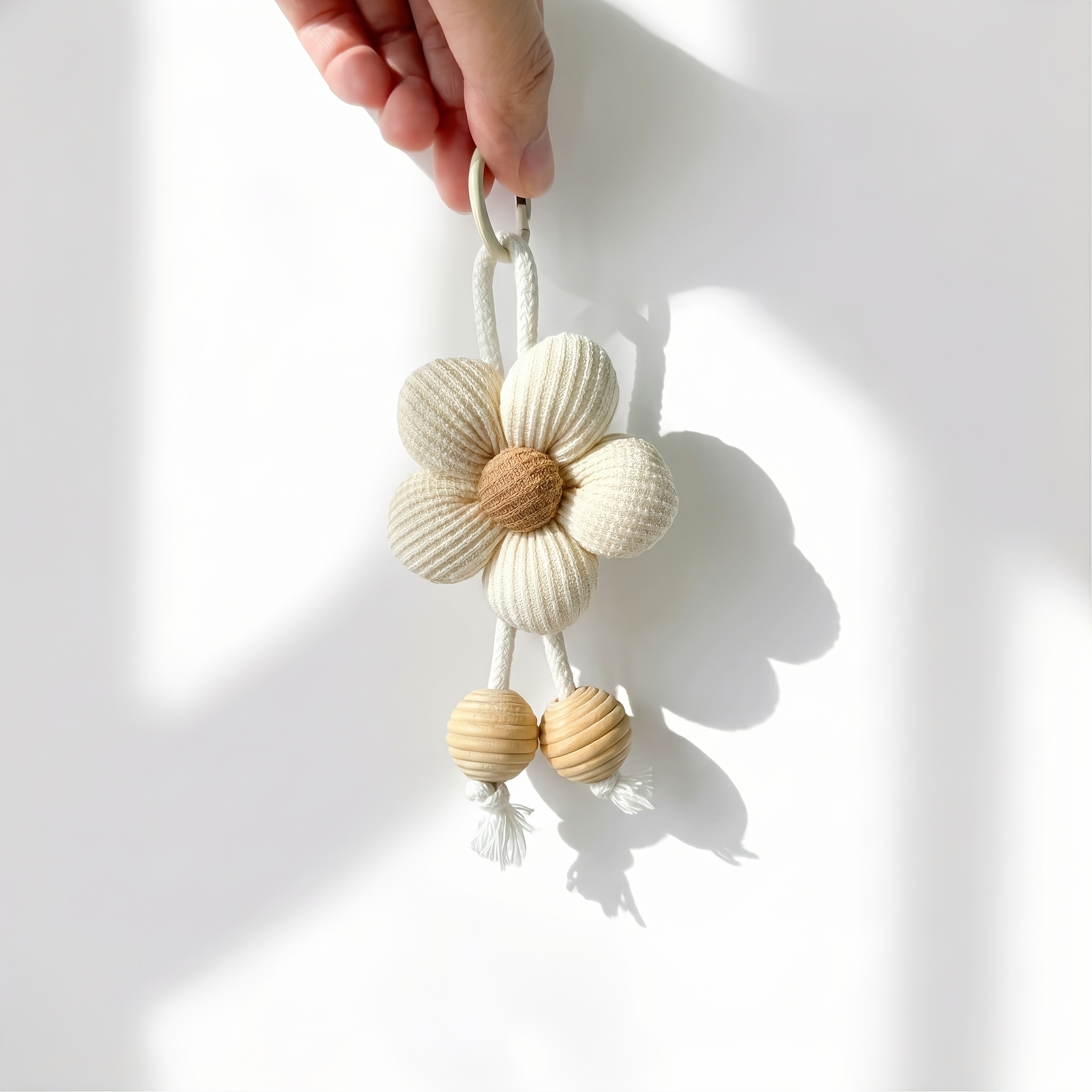 E-shop handgefertigter Schlüsselanhänger-Dekorationszubehör im böhmischen Stil mit Holzperlen und Blumen, kann auch für Geldbörsen, Handtaschen und