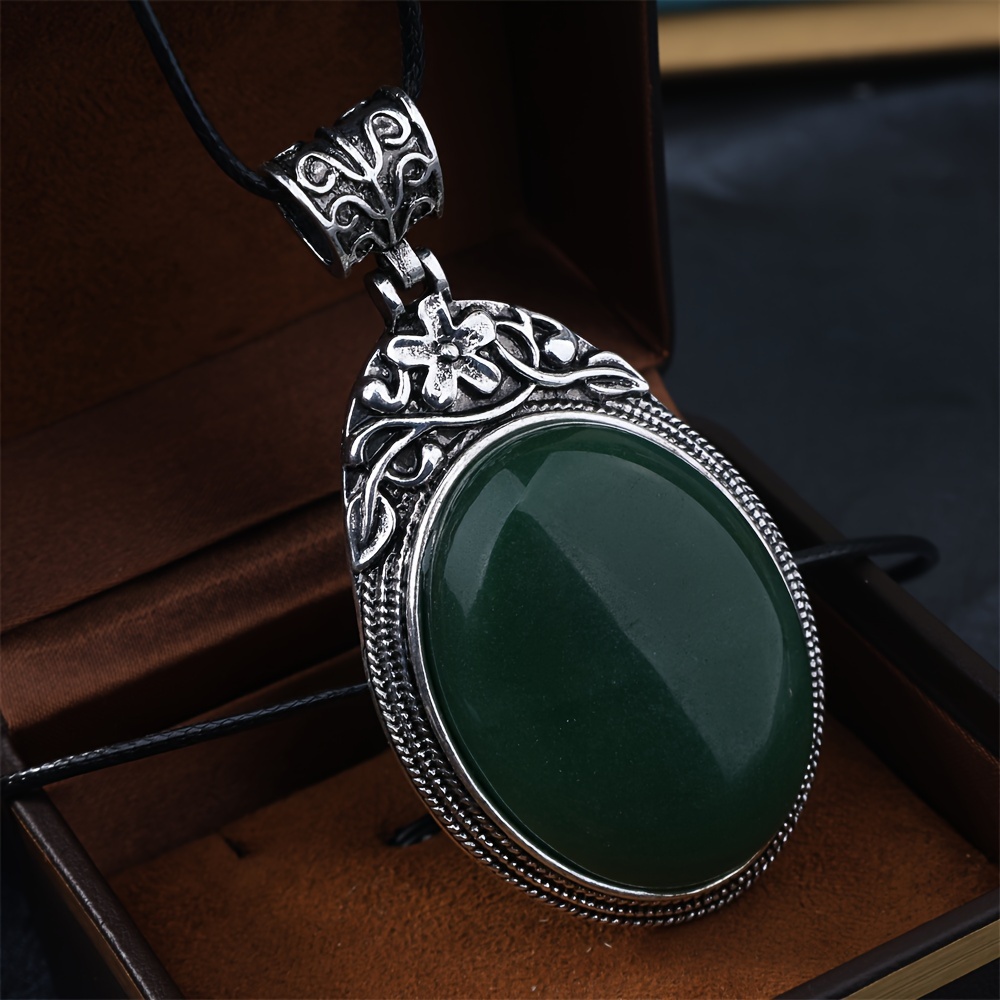 

Green Geometric Pendant With Hand-knit Leather Rope, Adjustable Long And Short, Suitable For Daily Wear