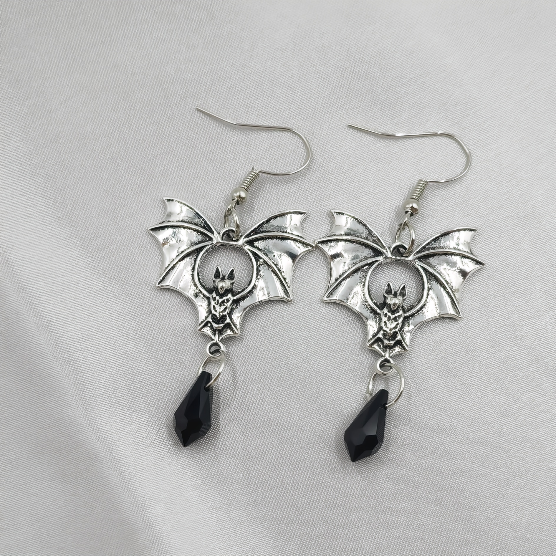 TEMU Vintage Halloween Series Bat Alloy Pendant Earrings, Music Festival Jewelry, Gothic Jewelry, Dark Aesthetic, Vintage Design, Durable Accessory,
