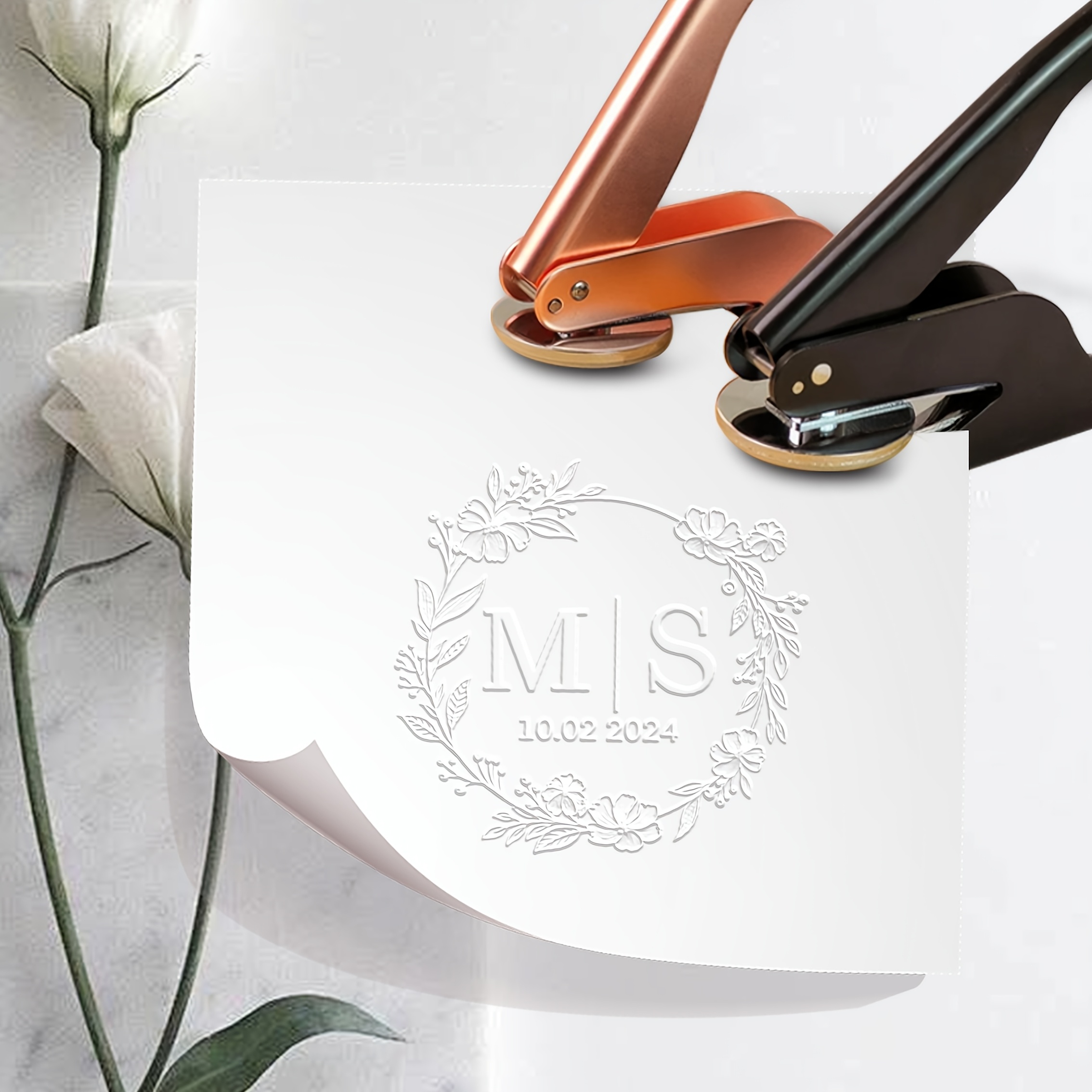 

1pc Invitation de mariage personnalisée en acier inoxydable, tampon à gaufrer, outil de en tissu non tissé personnalisable, cadeau idéal pour la Saint-Valentin pour les couples