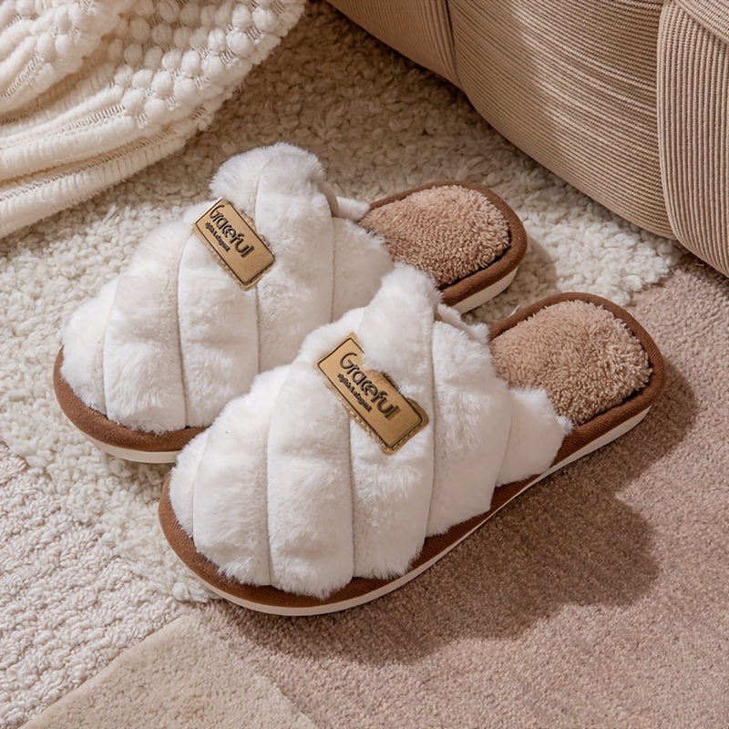 Image of Pineapple Grain Contrast Color Spliced Autumn/winter Slippers, Unisex Indoor Home Slippers, Non-slip, Warm, Comfortable, Slip-on Plush Slippers, Women Shoes