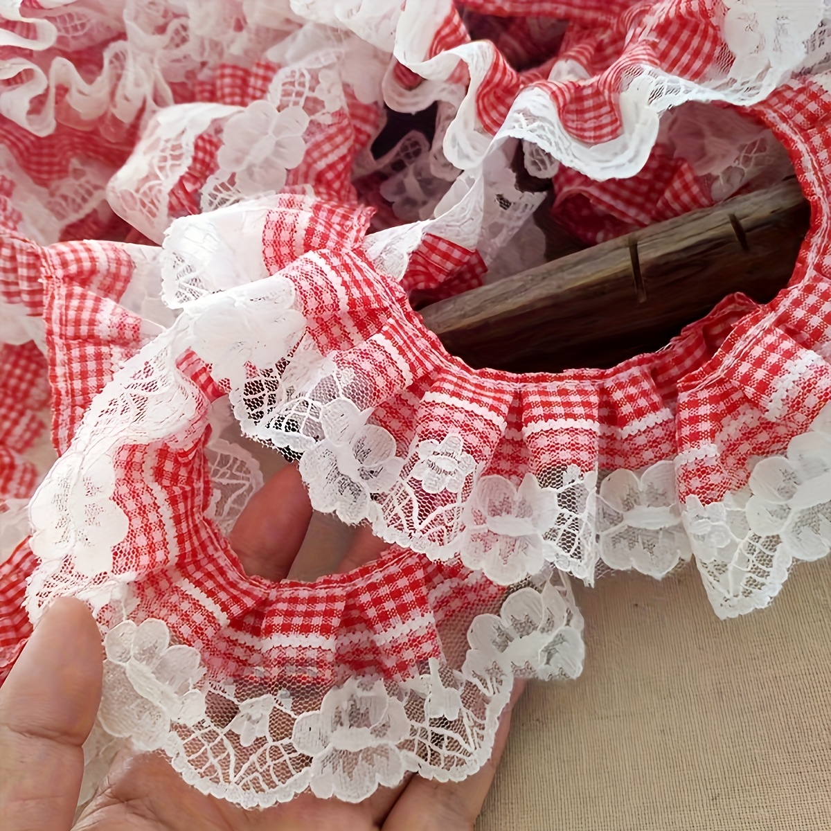 E-shop 1 Rolle/ 5 cm breite karierte Spitze mit Raffungen. Geeignet für Stirnband, Hut, Schuhdekorationsmaterialien