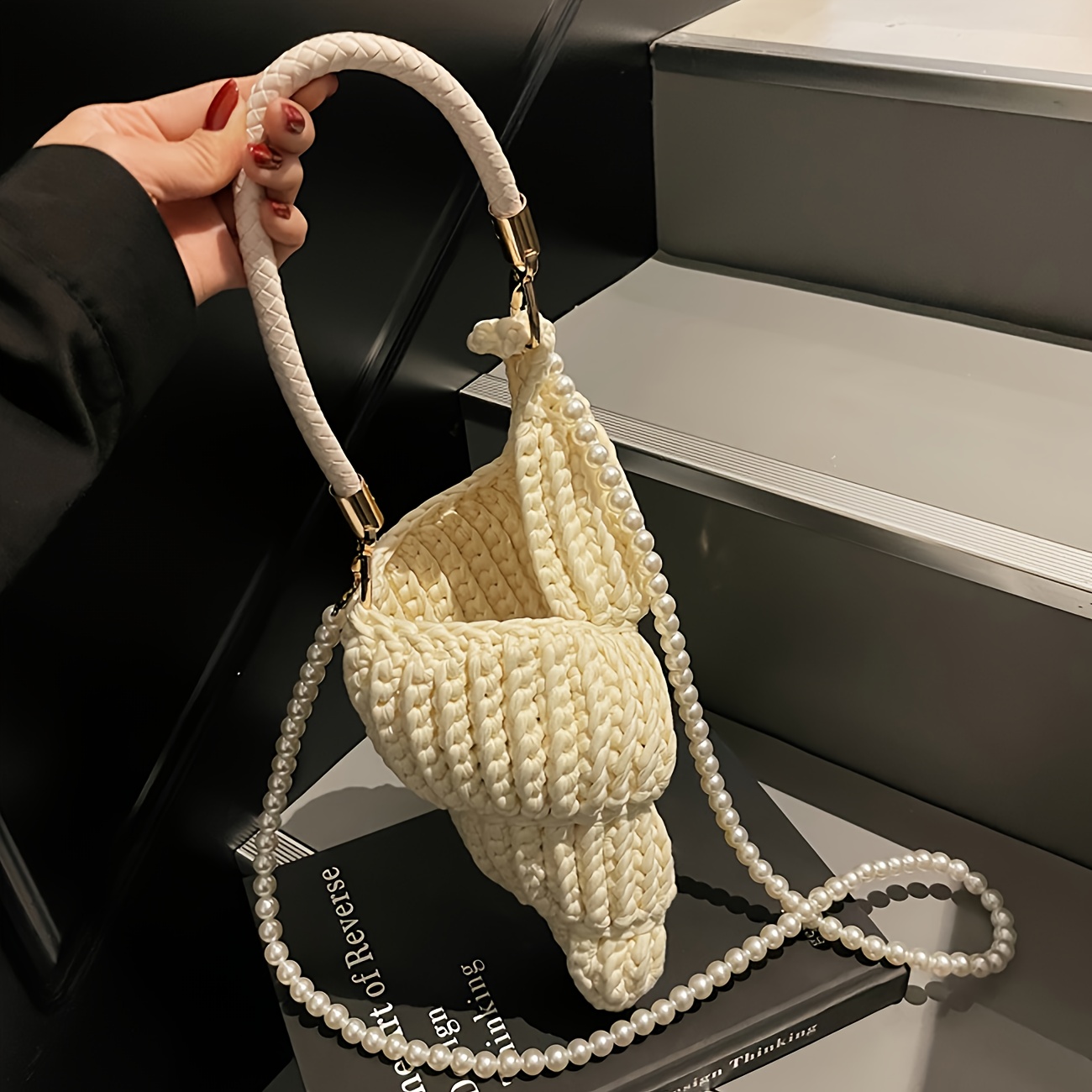 Hand-Woven Crocheted Conch Crossbody Bag with Pearl Chain - Beige Summer Beach Bag for Women, Perfect for Casual Outings & Resort Wear, Beach Bag, Beach Accessory, Elegant Accessory, Durable Construction, Designer Handbag For Women, Crochet Hooks, Crochet Needles, Hook Needles