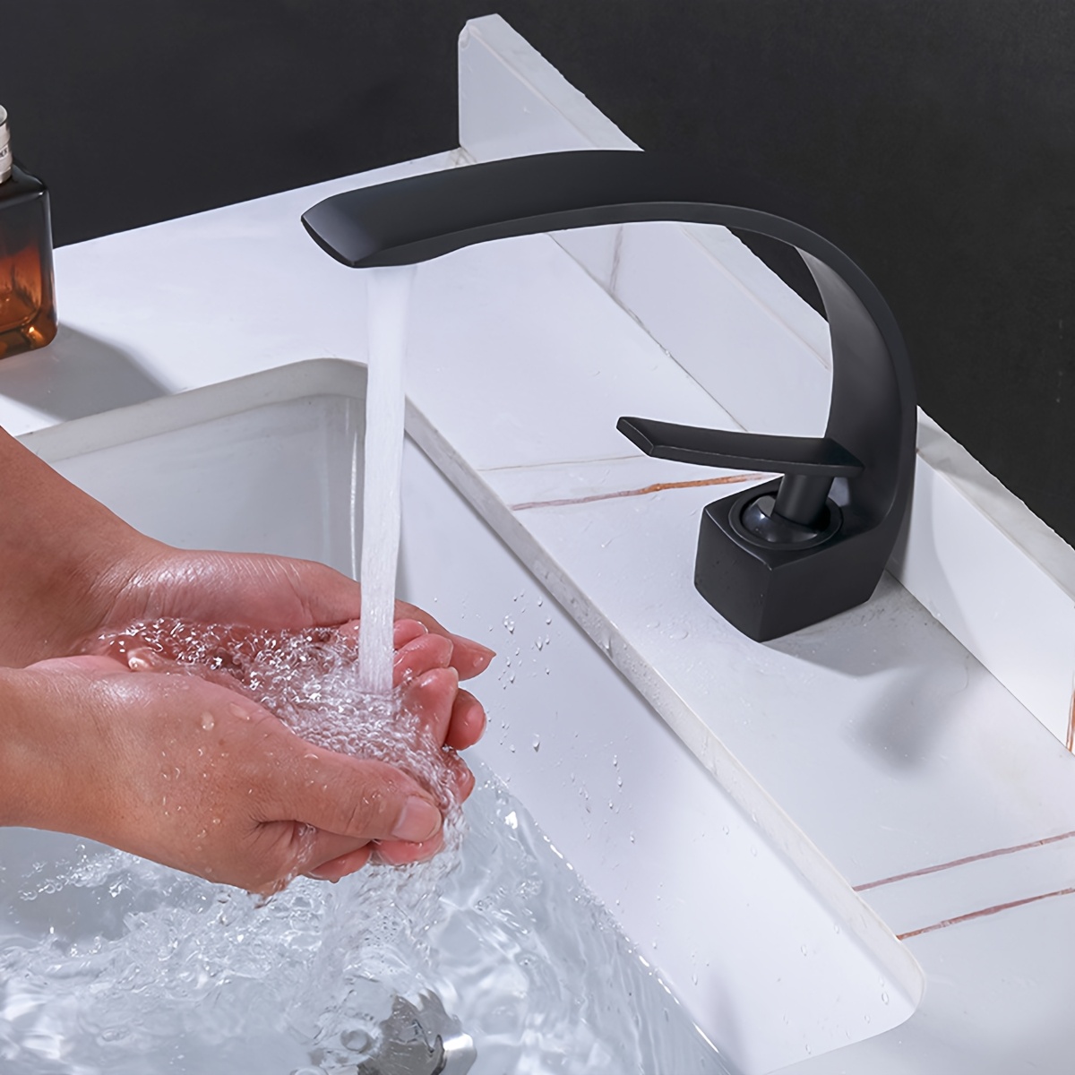 minimalistiskt nordiskt mörkblått bågformat kran med 2.5 - Temu Sweden