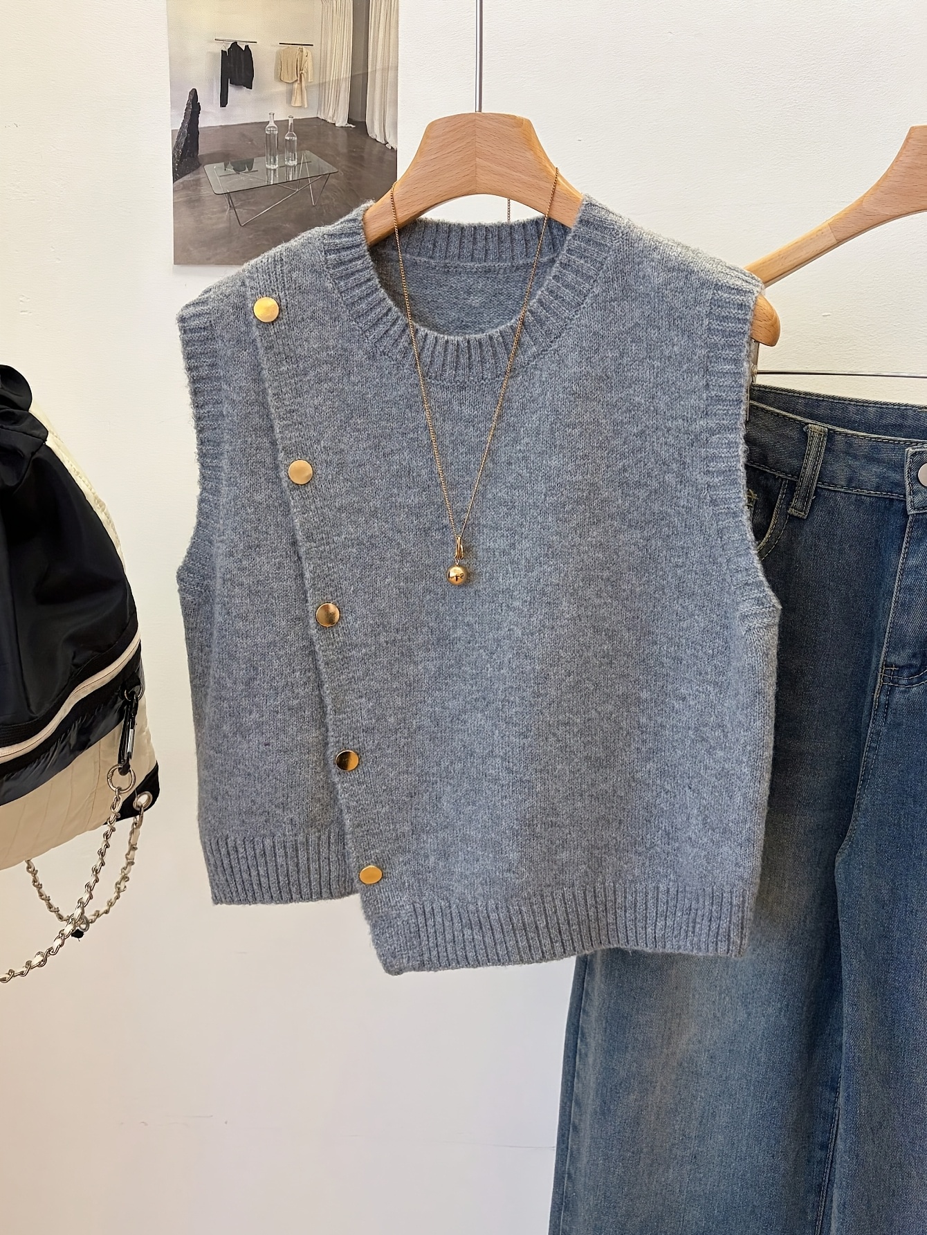 item picture   summer womens fashionable and elegant round neck button up versatile sleeveless vest