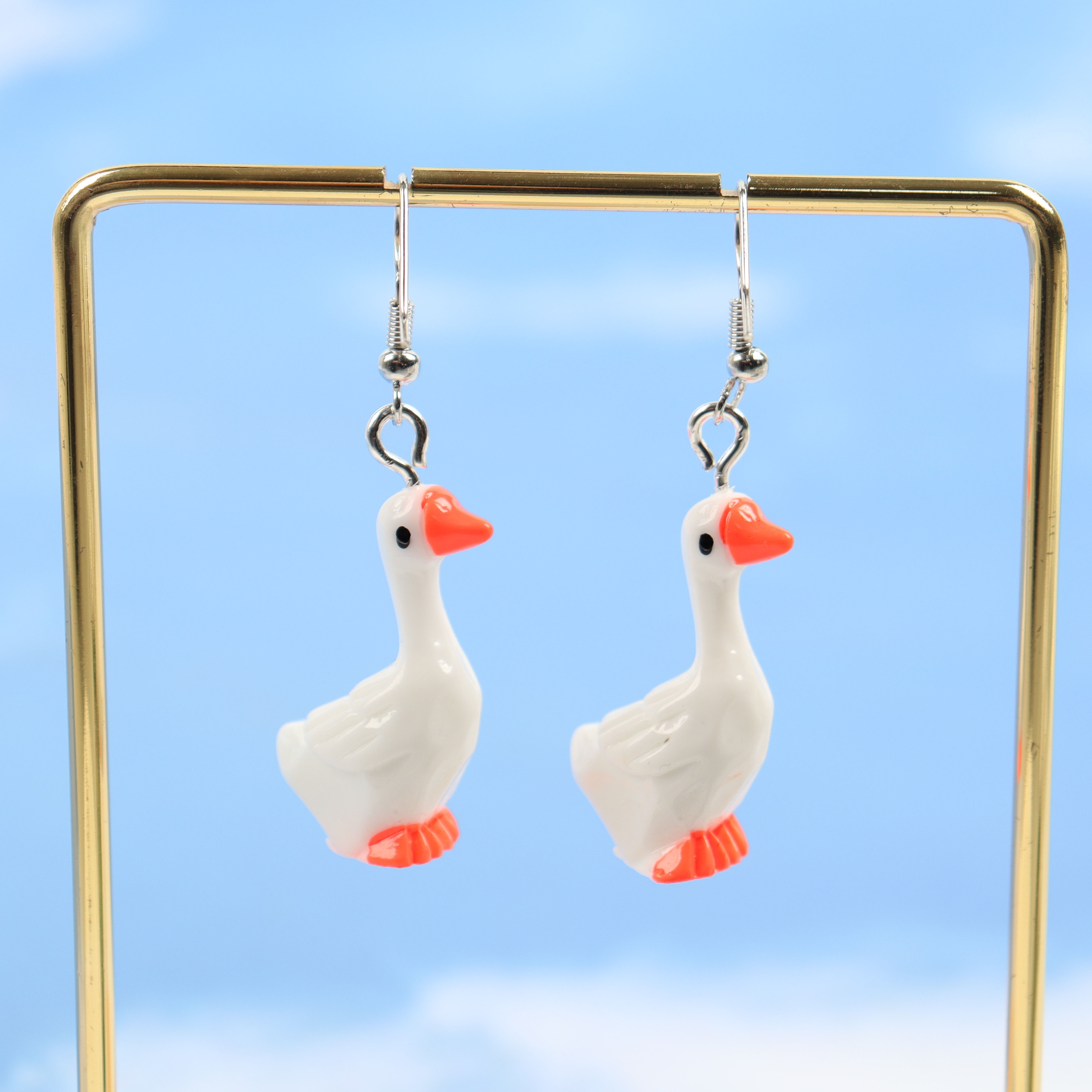 

1 Pair Funny Goose Dangle Earrings, Cute Cartoon Resin Goose Earrings, Holiday Party Gift