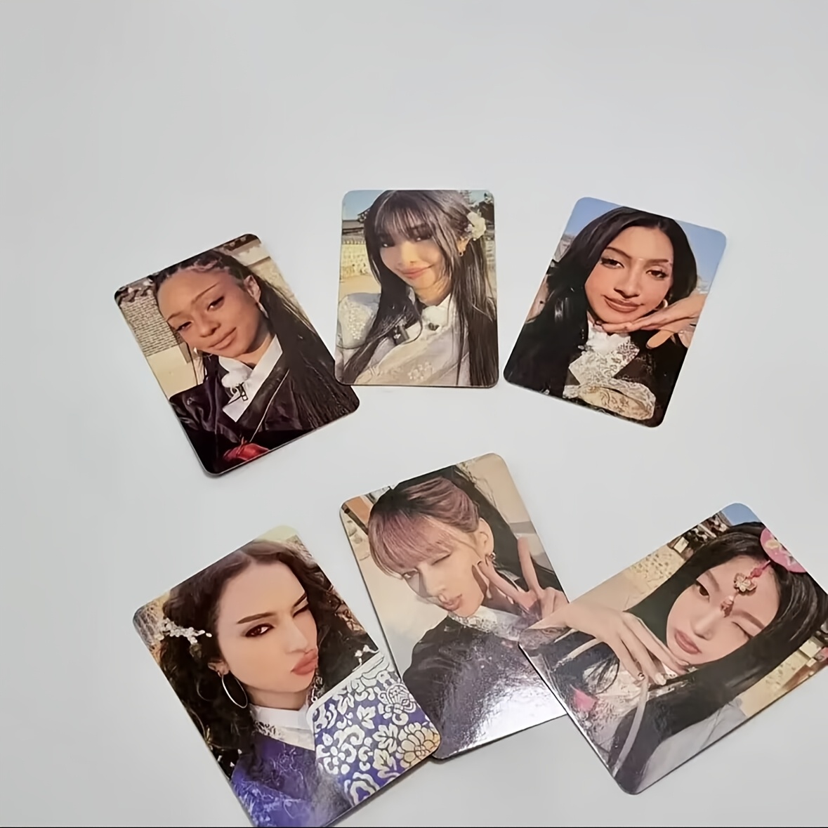 E-shop 6-teiliges -EYE Seoul Erinnerungen Fotokarten-Set – K-Drama Fotos, Traditionelle Hanbok Karten, LOMO-Stil Fan Tagebuch/Notizbuch, Ausstellung