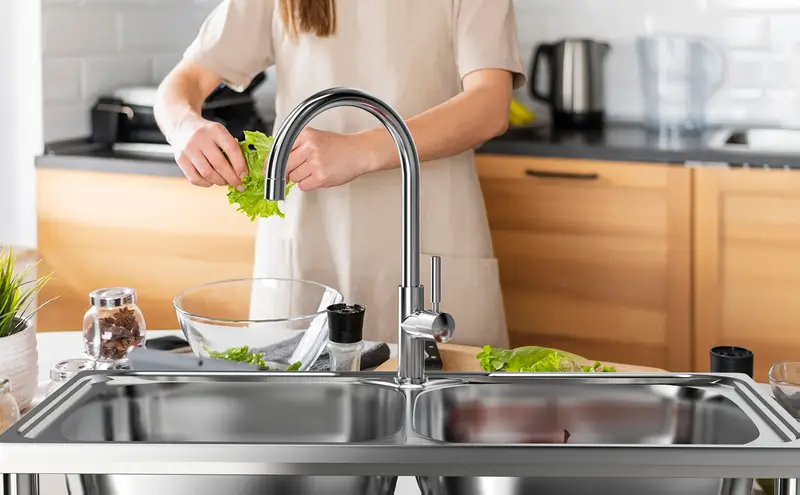 grösse: 78x43x82cm freistehendes waschbecken, 2 waschbecken, badezimmer-waschbecken, waschbecken mit heiß- und kaltwasserhahn, für küche, außenbereich, camping, garten, garage Produktdetails 2