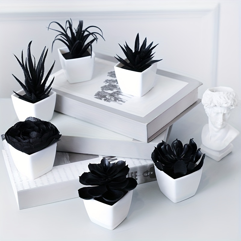 

6-pack Black Mini Artificial Bonsai Plants In Pots, Plastic Plants For Home Decor, Tabletop Decoration For Room Types, Ideal For Halloween, Christmas, , New Year - No Battery Required