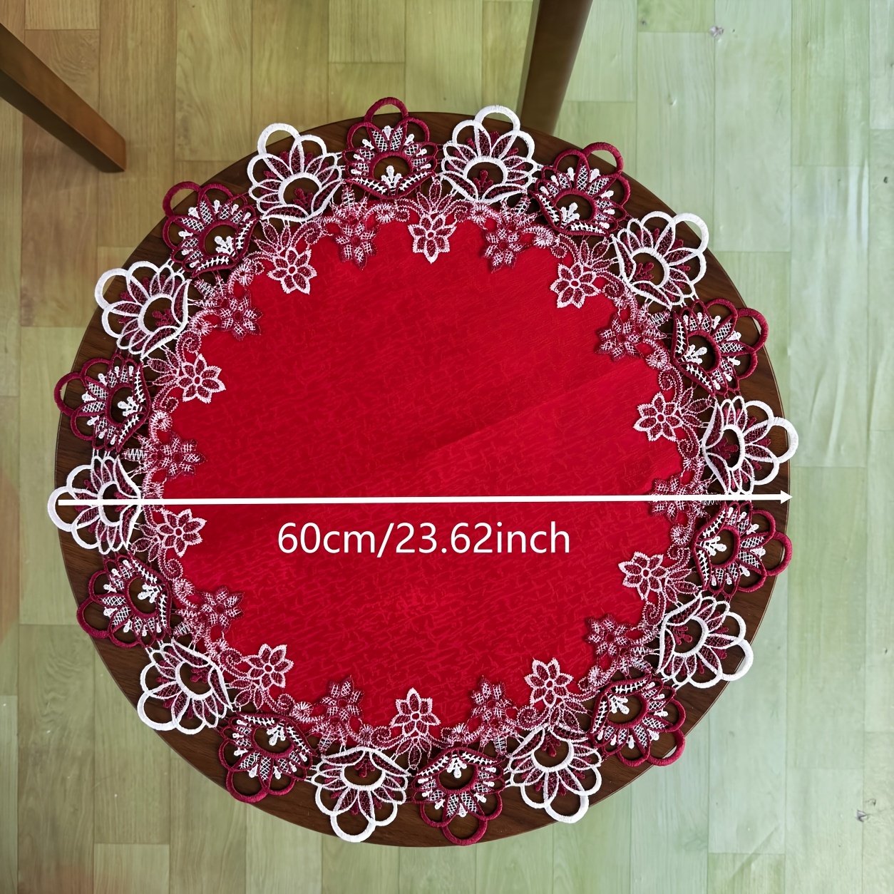 TEMU 1 nappe de table en tissu rouge avec bordure en dentelle, nappe en dentelle soluble dans , convient pour la décoration de table de Noël et de