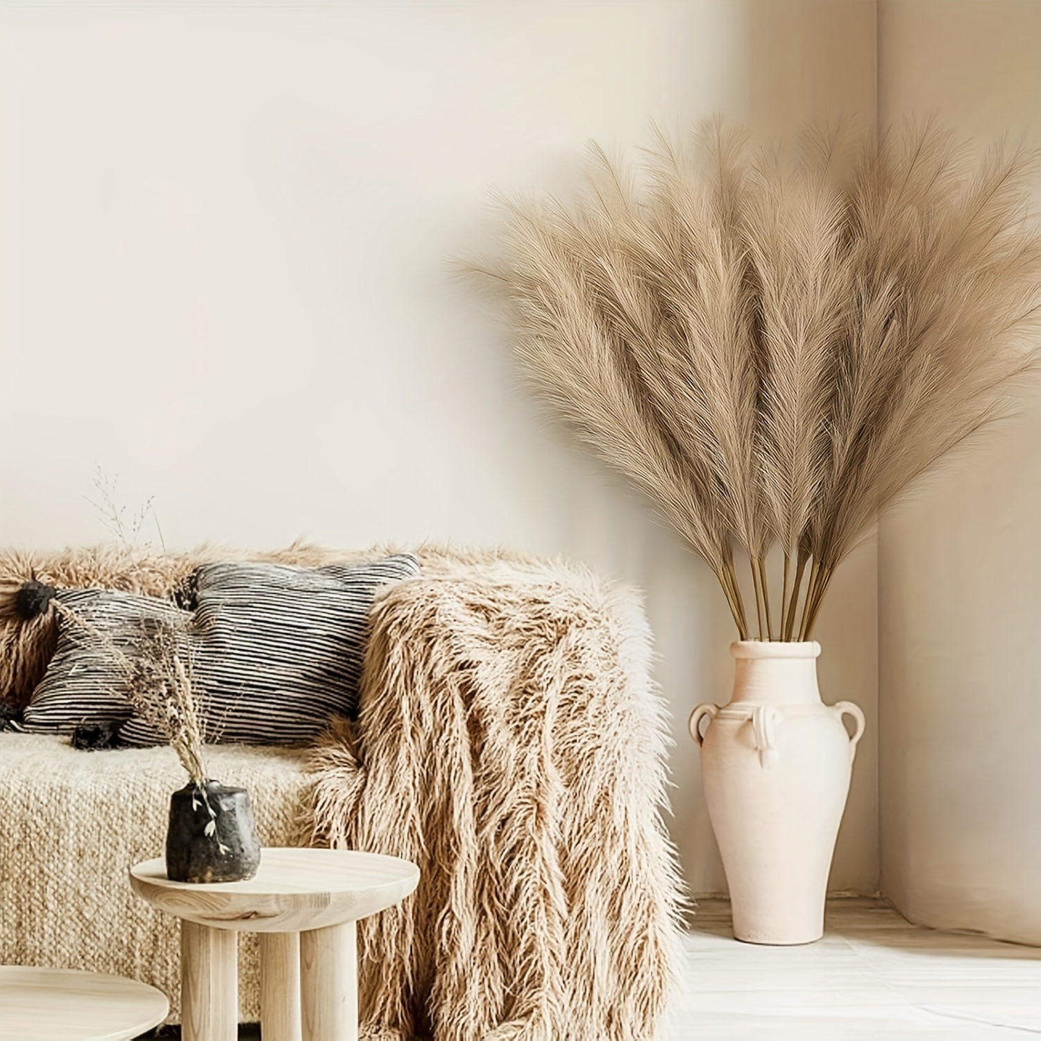 8/20 Hierba de caña sintética estilo bohemio | Combinación clásica de colores marrón y beige, forma esponjosa que restaura la textura natural | Hecha de material de caña artificial, no se marchita fácilmente, fácil de conservar y reutilizable | Crea un ambiente relajado e informal