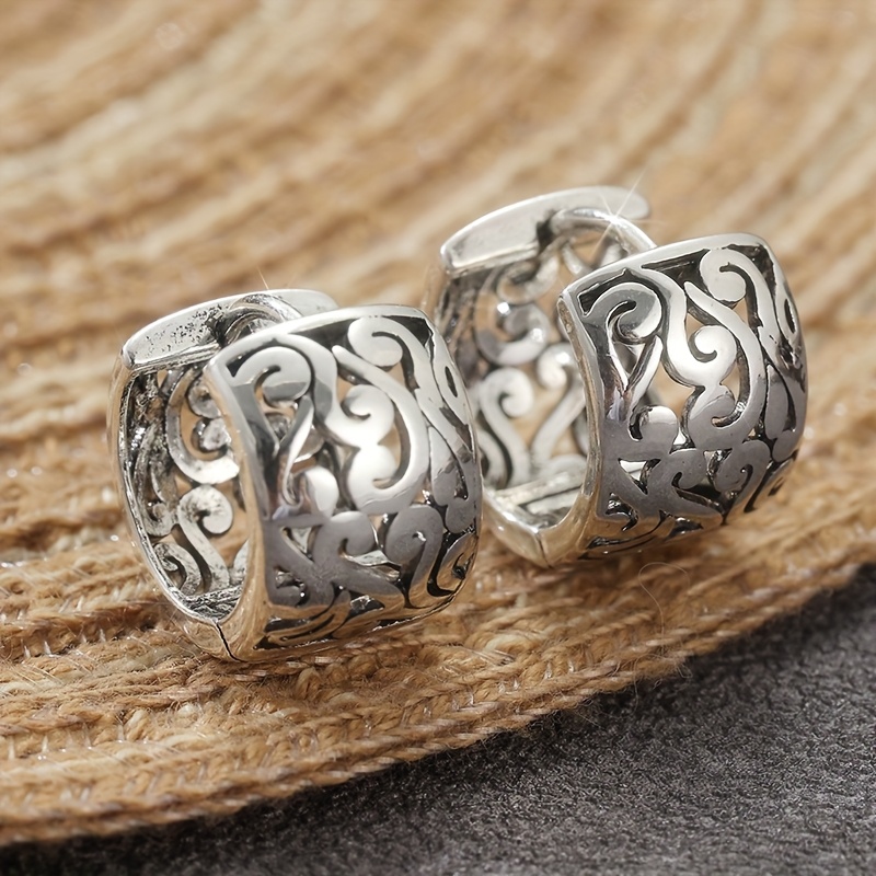 E-shop 1 Paar Retro Ethno Hohlblumenmuster Ringohrringe, Modisches Schlichtes Design Kupferohrringe, Eleganter Abendschmuck, Geschenk für Frauen