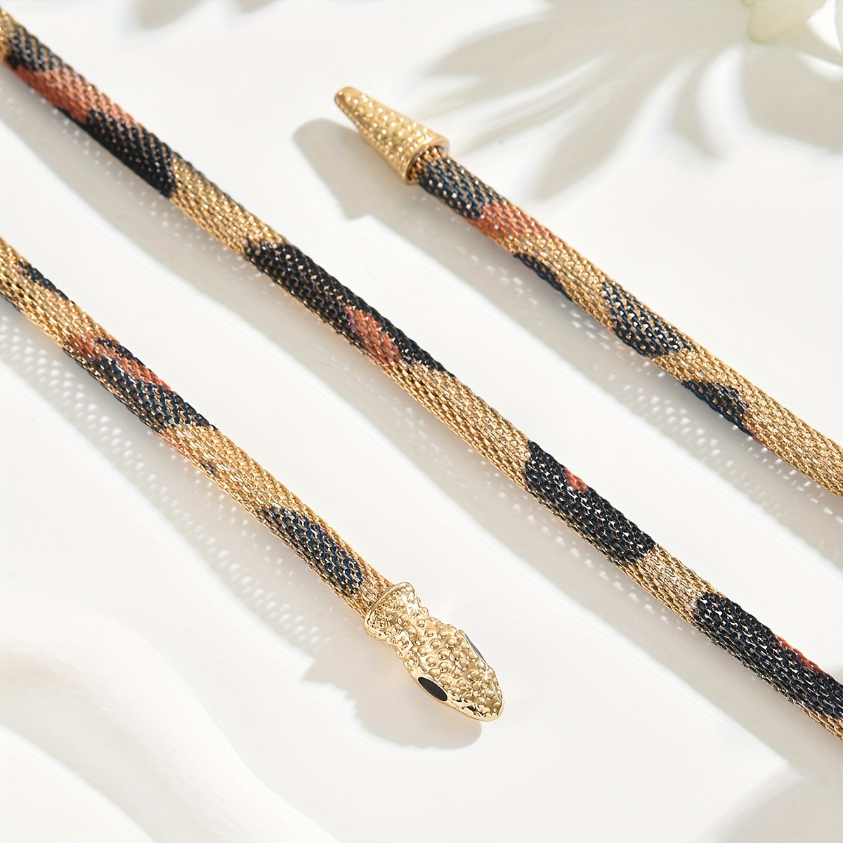 Fashionable 3D Snake Necklace, Flexible Iron Coil Design