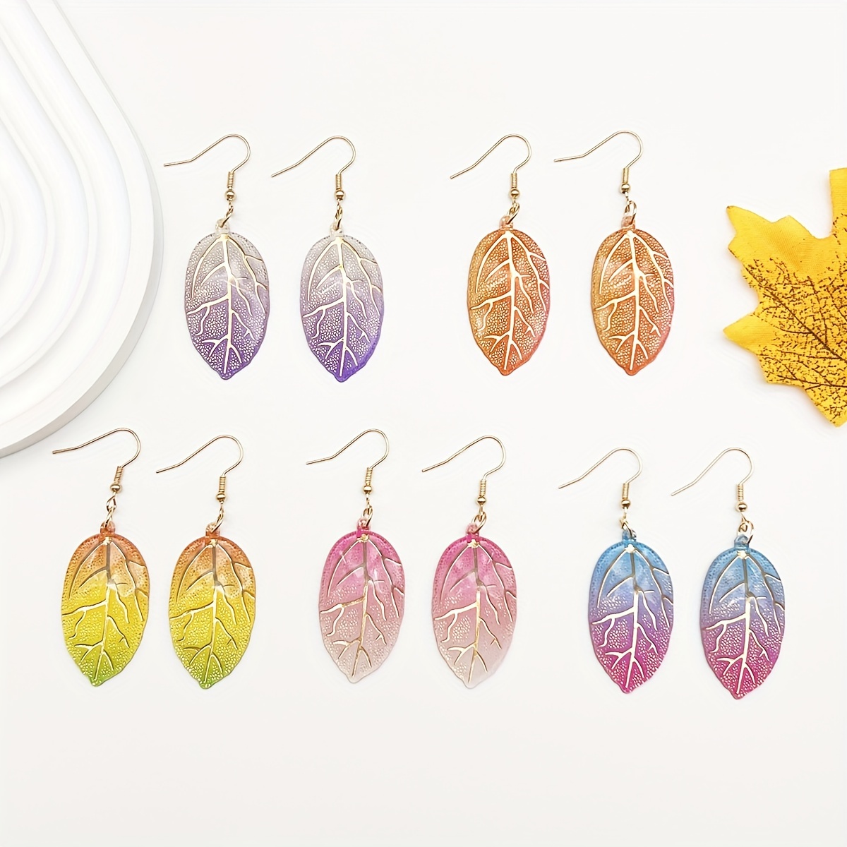 

1 Pair Bohemian Chic Acrylic Leaf Earrings - Vibrant Gradient Colors With Golden Accents, Lightweight & Fashion Accessory For Women, & Holiday , Quirky Earrings