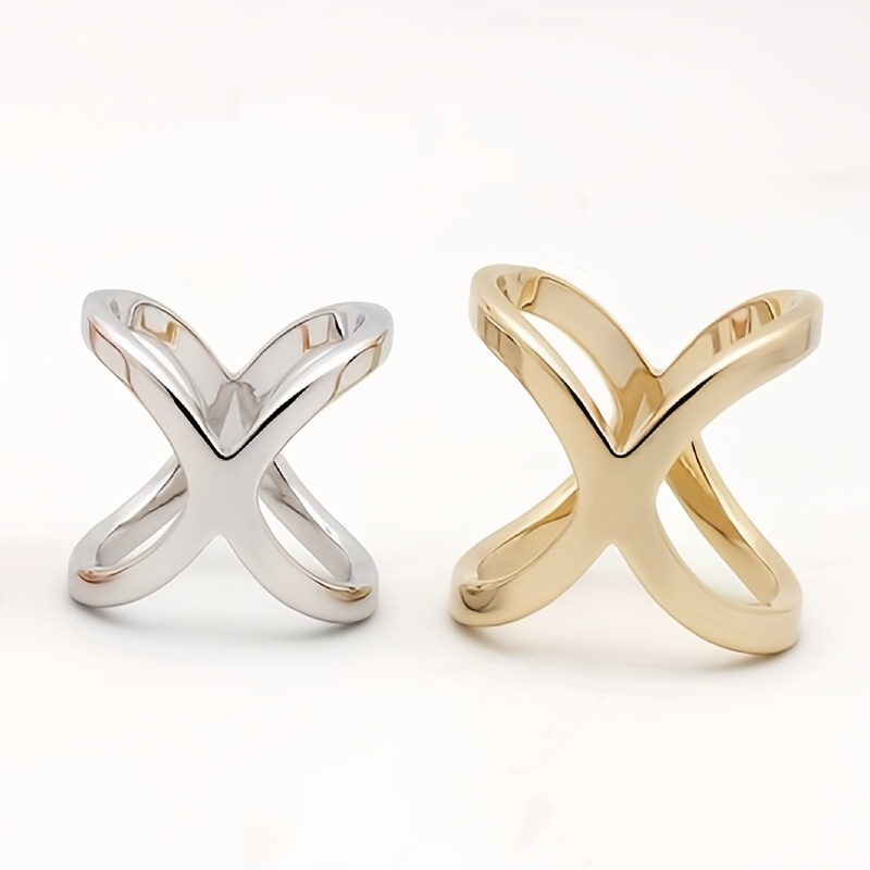 A Set Of -shaped Scarf Clips, Versatile And Featuring A Easy Cross , Suitable For Women