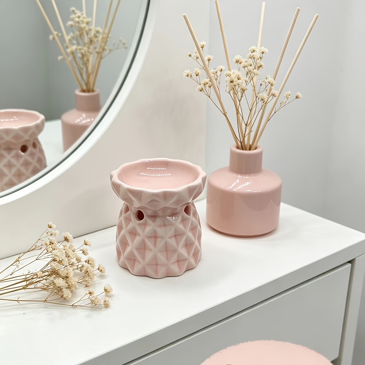 TEMU Ceramic Diamond Pattern Relief Diffuser, Nordic Style Ceramic Incense Holder Home Oil Diffuser For Bedroom Salon Hotel Indoor Scenes