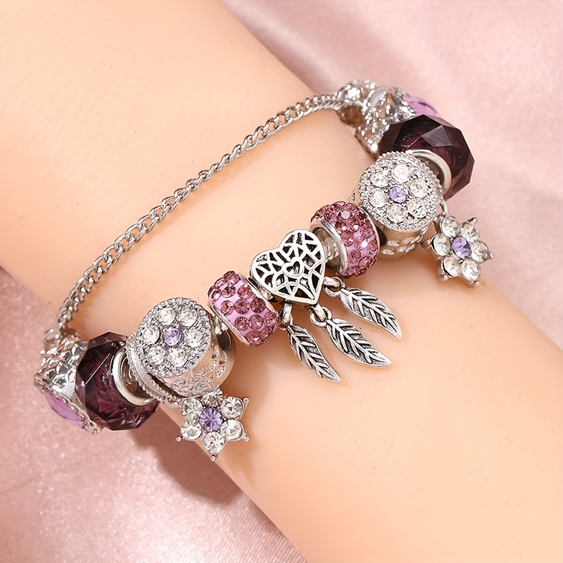 Women's Elegant Handmade Heart-Shaped Leaf Tassel Bracelet, Gift for Her