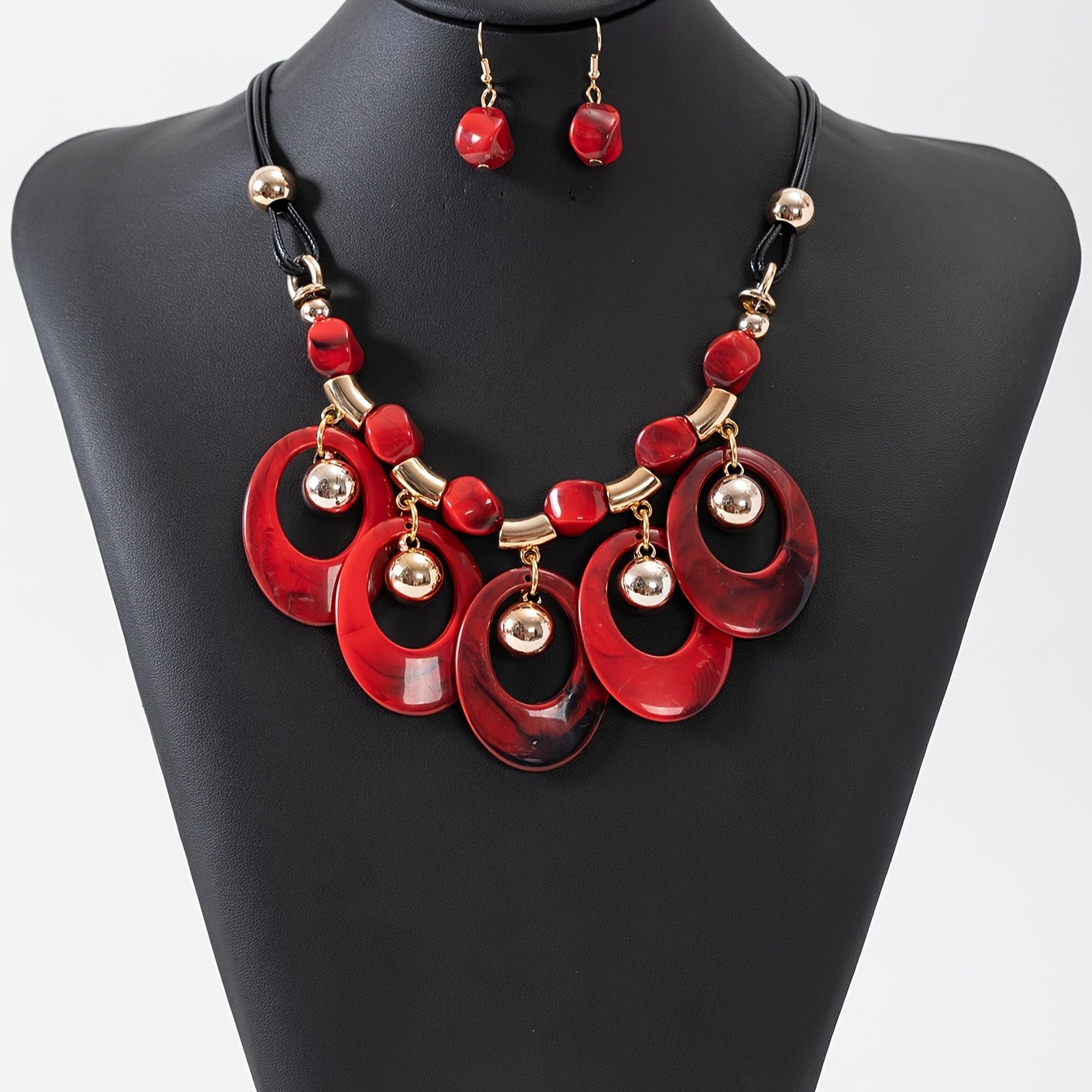 

Drop + Necklace Set Outfits Decor