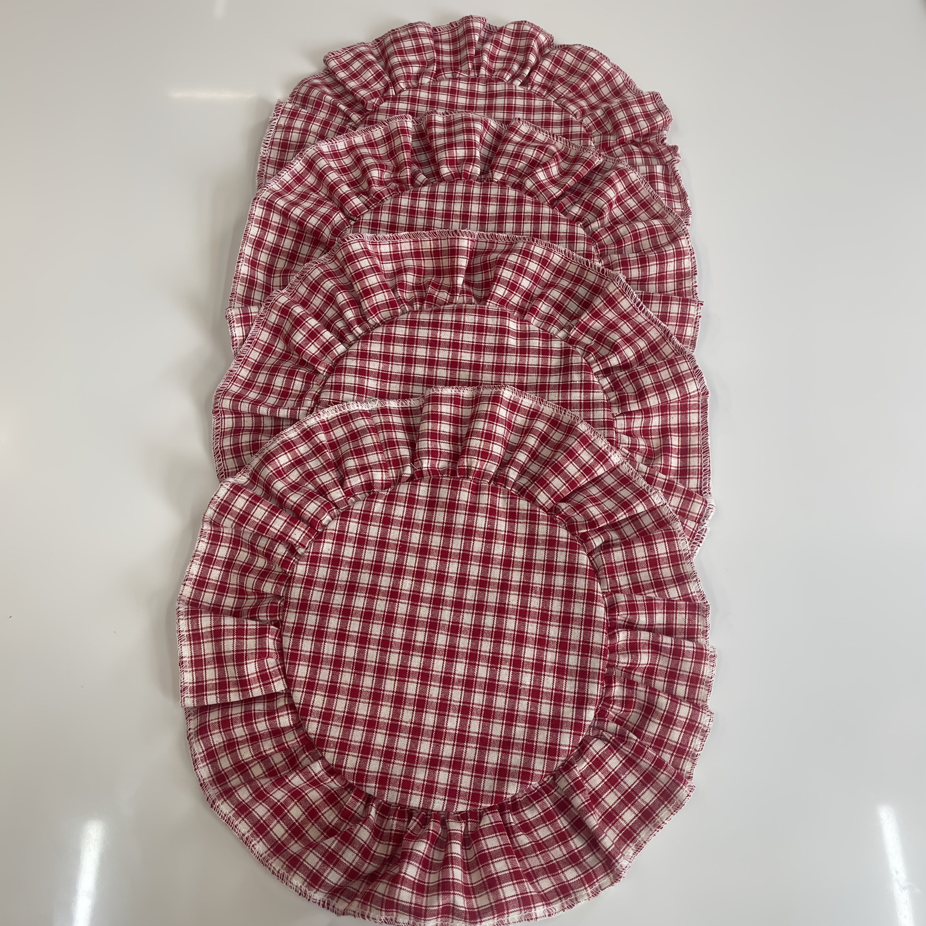 TEMU 4pcs Vintage Red Lace Round Placemats, Bud Ruffle Checkered Fabric Heat-insulating Table Mats, Red And White Home Dining Table Decorative Mats,