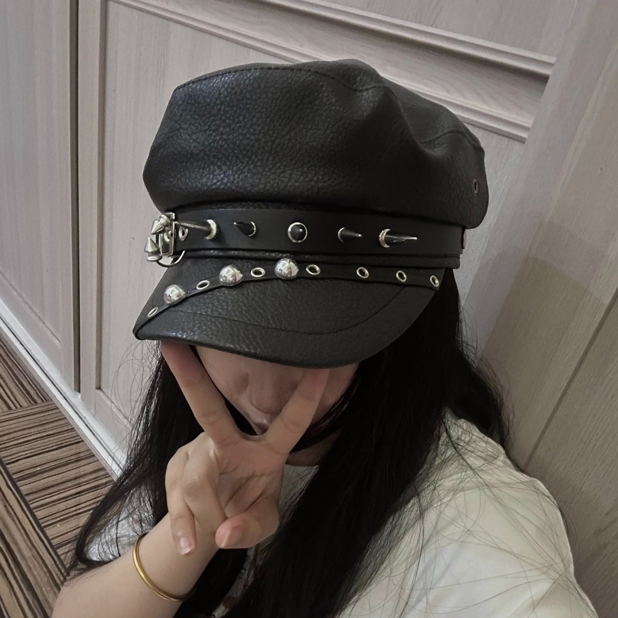 Women\'s Black Rivet Pu Leather Beret Fashion Caps Punk Rock Gothic Hats Women Punk Studded Beret Hat Hip Hop Cap Flat Newsboy Faux  main image 3