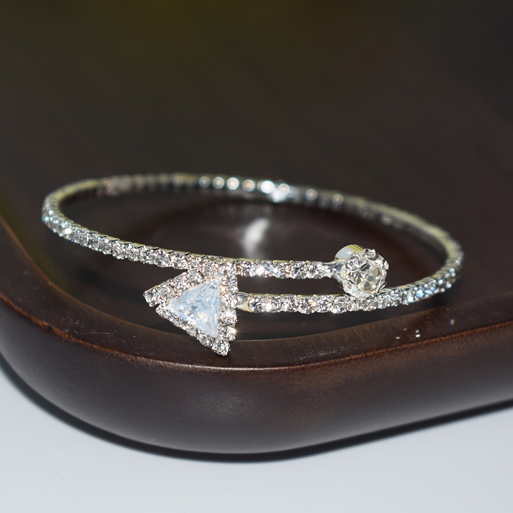Elegant Cubic Zirconia Bracelet, Silvery-Plated
