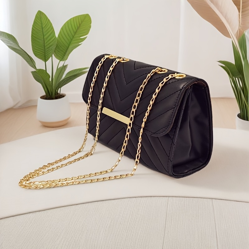 Image of Women's Fashion V-quilted Chain Shoulder Bag, & Golden Crossbody Bag, Casual Daily Handbag 2. 2026 New Arrival Quilted Chain Bag, Elegant Flap Crossbody Purse For Daily & Party