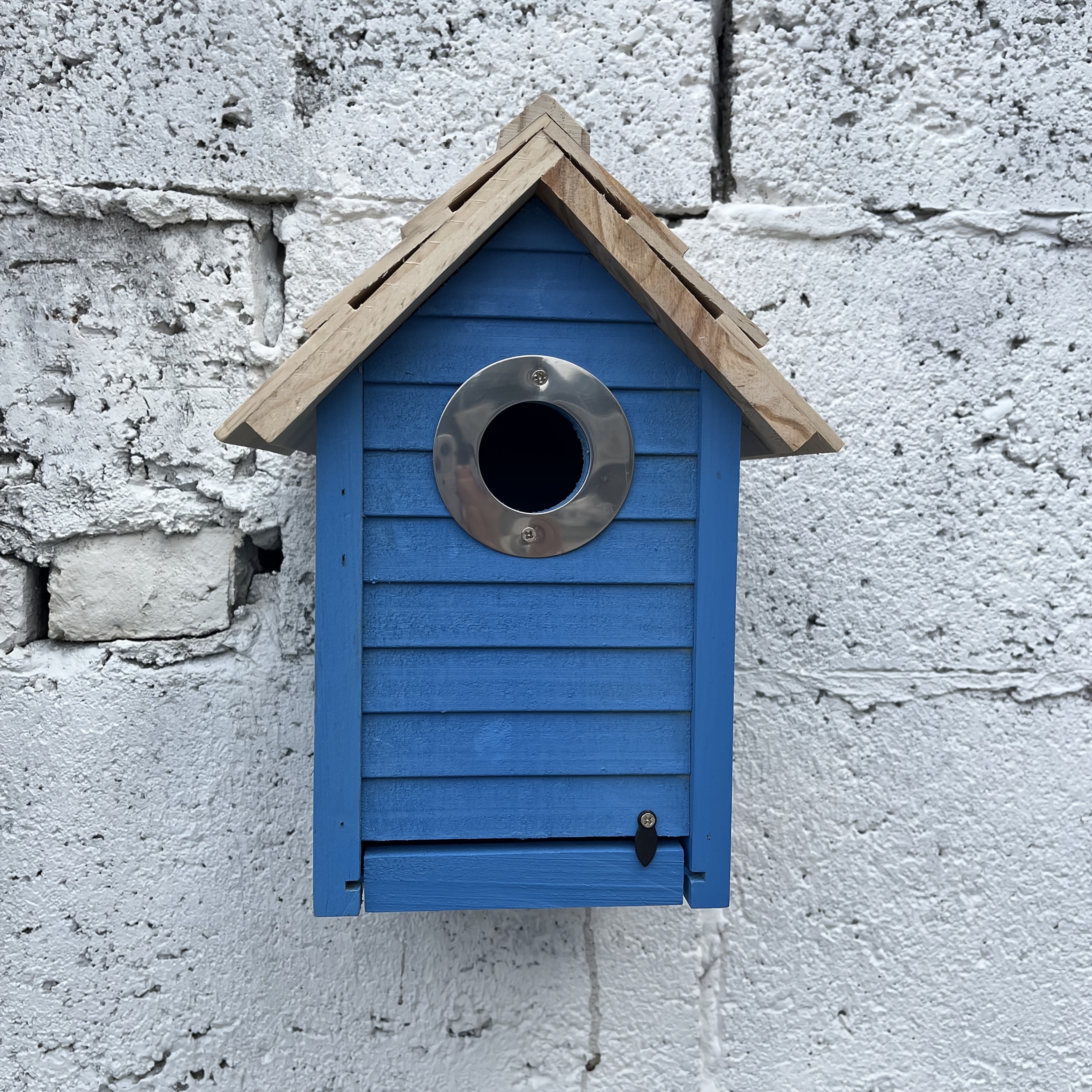 Image of Modern Wooden Birdhouse For Outdoor Wall Mount, Decorative Blue Sparrow Nesting Box, Weather-resistant Garden Breeding Shelter, With No Electricity Or Battery Needed For Outdoor Use