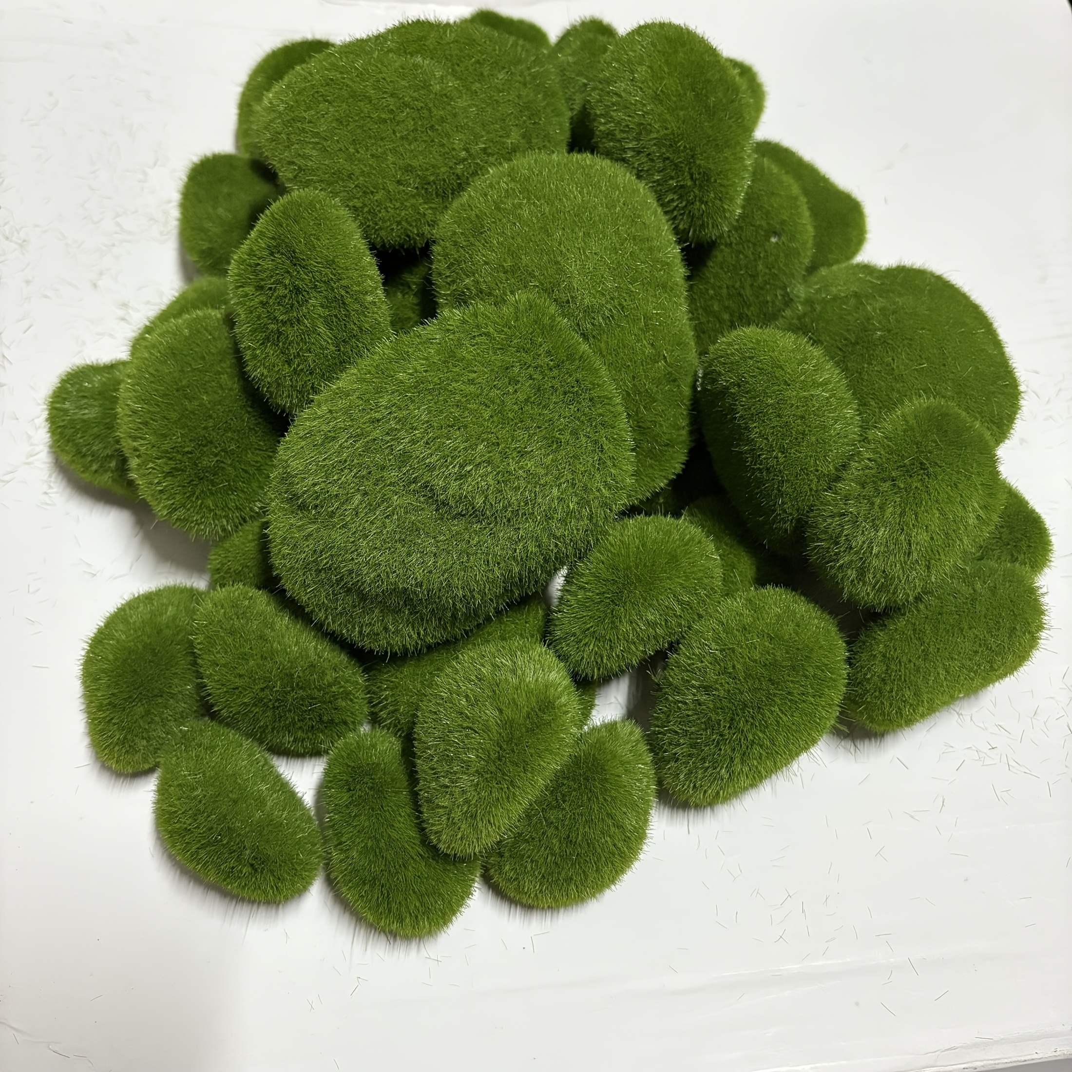 Image of 50pcs 4 Kinds Of Sizes Artificial Moss Stone Decorations, Balls, Moss Stones, Covered Stones, Fake Moss Decorations, Suitable For Floral Arrangements, Gardens And Craft Making