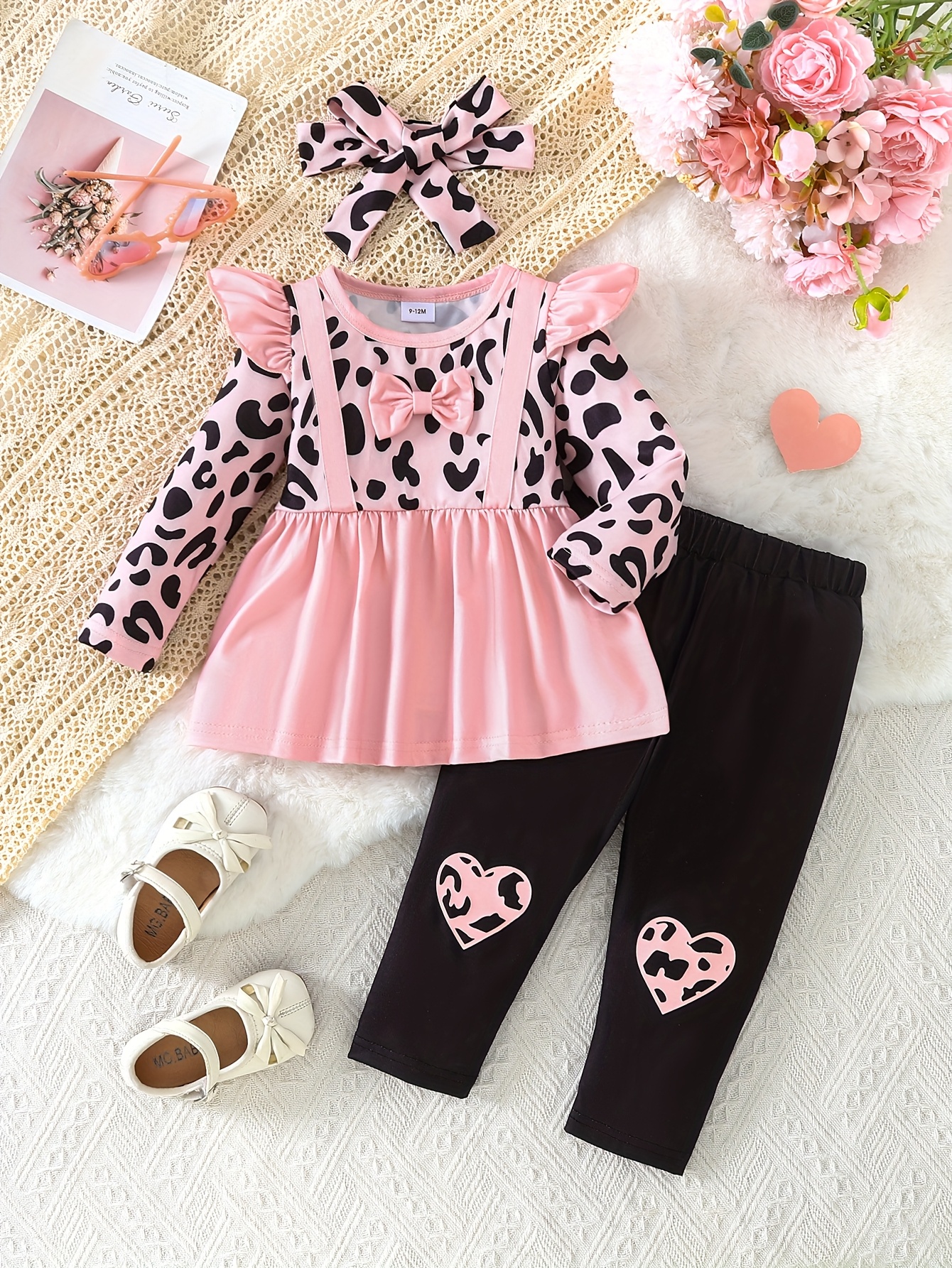  -Piece Set Featuring a Bow, Flutter Sleeves, a Long-Sleeve Dress with Leopard Print Panels, And Heart-Patterned Leopard Print Pants with a Headscarf, for Outdoor, Walking And Riding Apparel, A Cute Playset,   Spring And Autumn,   with Slightly Stretched Fabric,   Terr Address Comfortable Use Per     And Older, Terr   Wi, Terr  