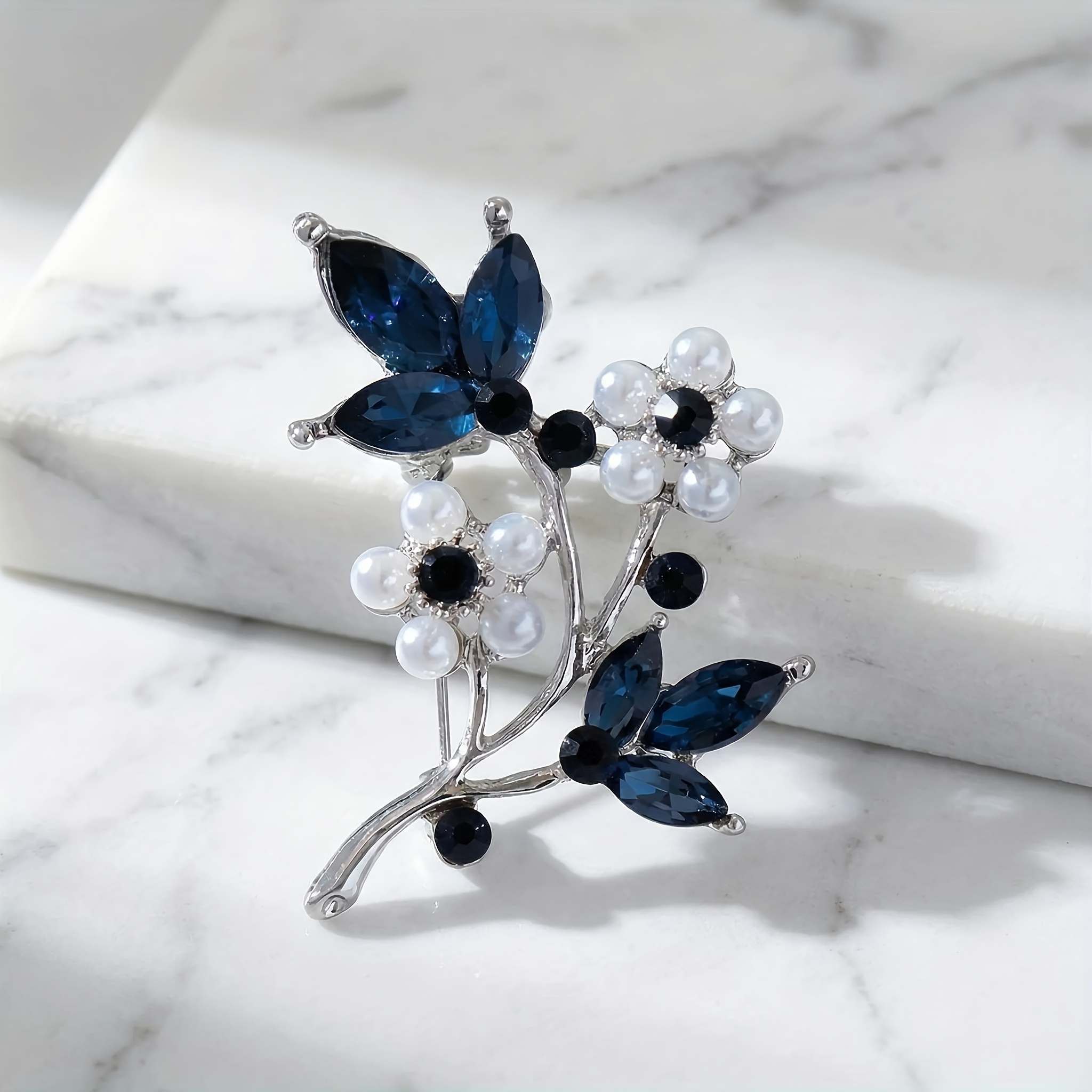 TEMU Elegante broche floral azul, pin con forma y hoja, pin de esmalte de perlas sintéticas de , adiciones decorativas para trajes, abrigos y