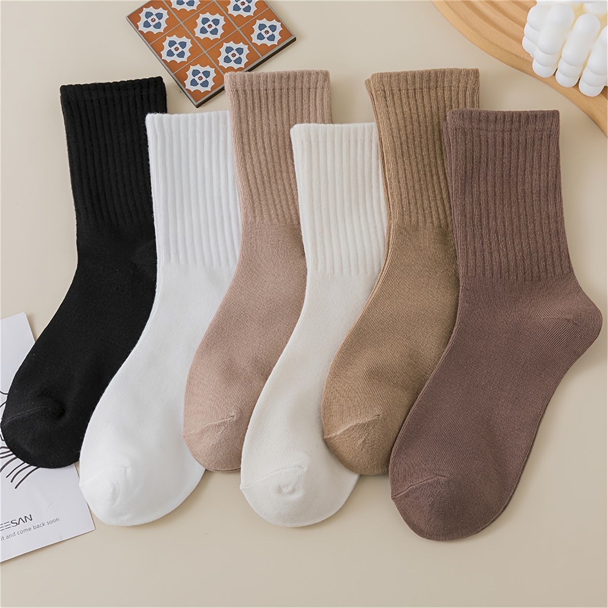 

30 Pairs Of Cute And Elegant Crew Socks, Solid Color Sweat Absorption Casual Mid-tube Socks, College Style Fashion Socks, For Daily Wear In Spring And Summer