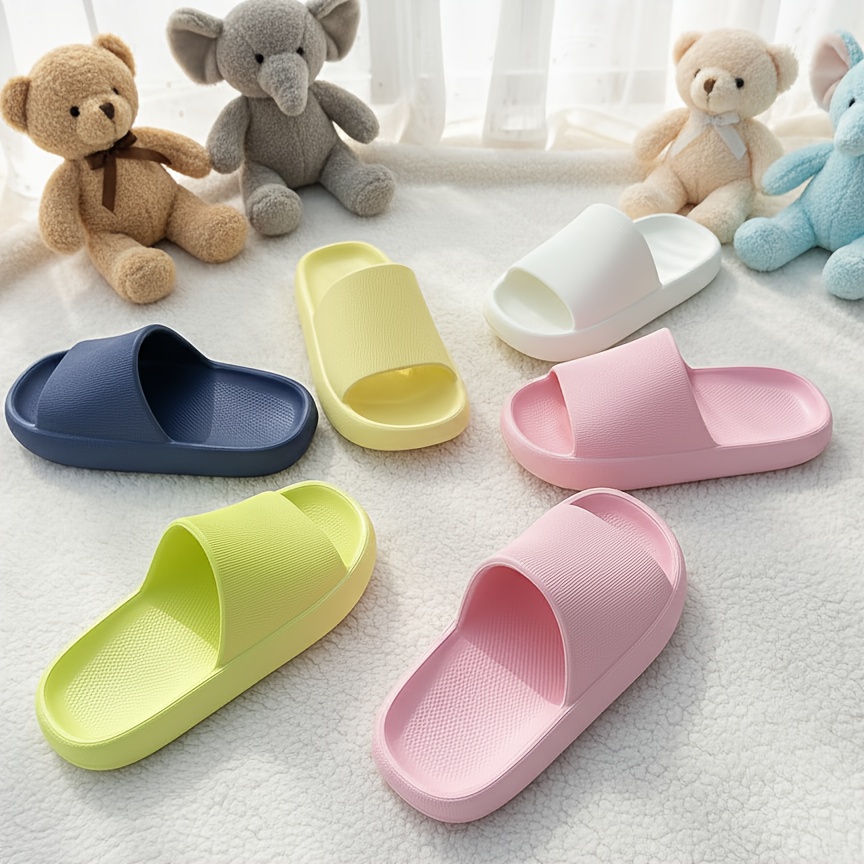 summer solid minimalist style soft sole slippers soft and comfortable for home and outdoor wear