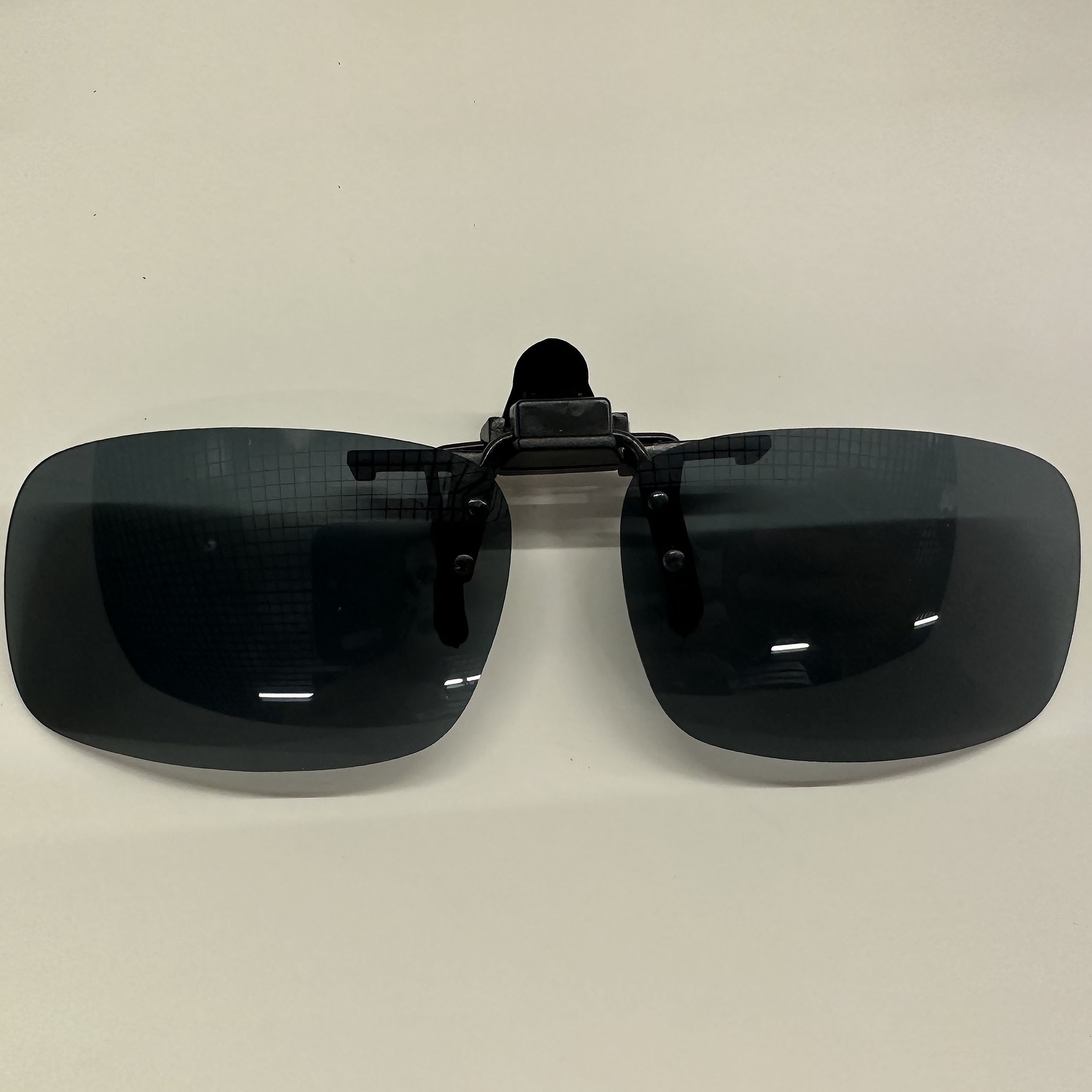 Clip-on Polarized Day Night Vision Flip-up Lens Driving Glasses Sunglasses  Y-;o