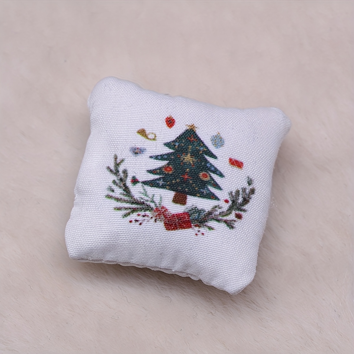 Set De 4 Mini Almohadas Decorativas Para Casa De Muñecas – Relleno De Algodón PP, Tamaño 8x4.7x2 Cm, Adorno Realista Para Sofás Y Sillones