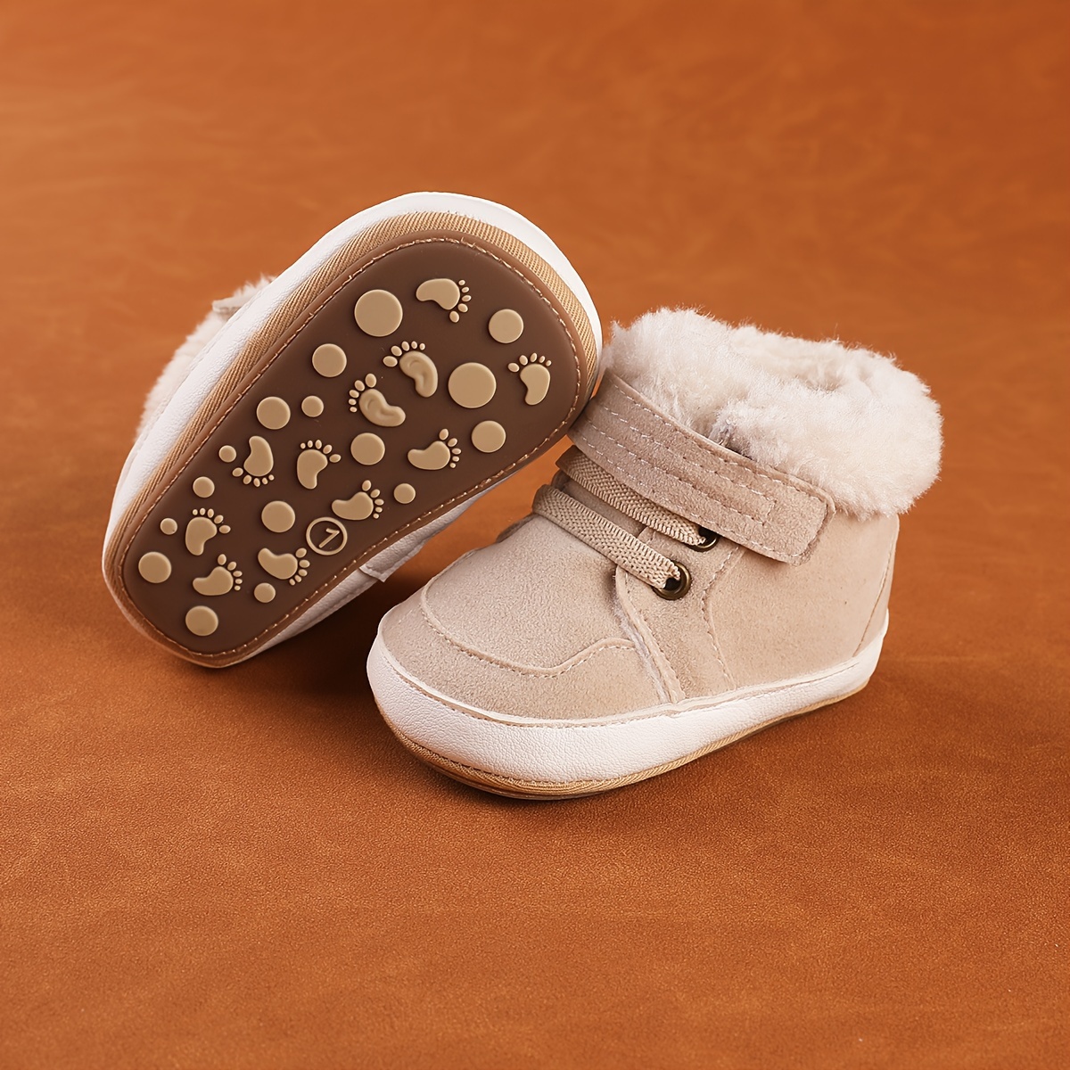 A Pair of Thickened And Fleece-Lined Boots for Boys And Girls, Suitable for Babies Aged 0-1 Years Learning to Walk, Featuring Non-Slip Soles, Ideal for Autumn And Winter