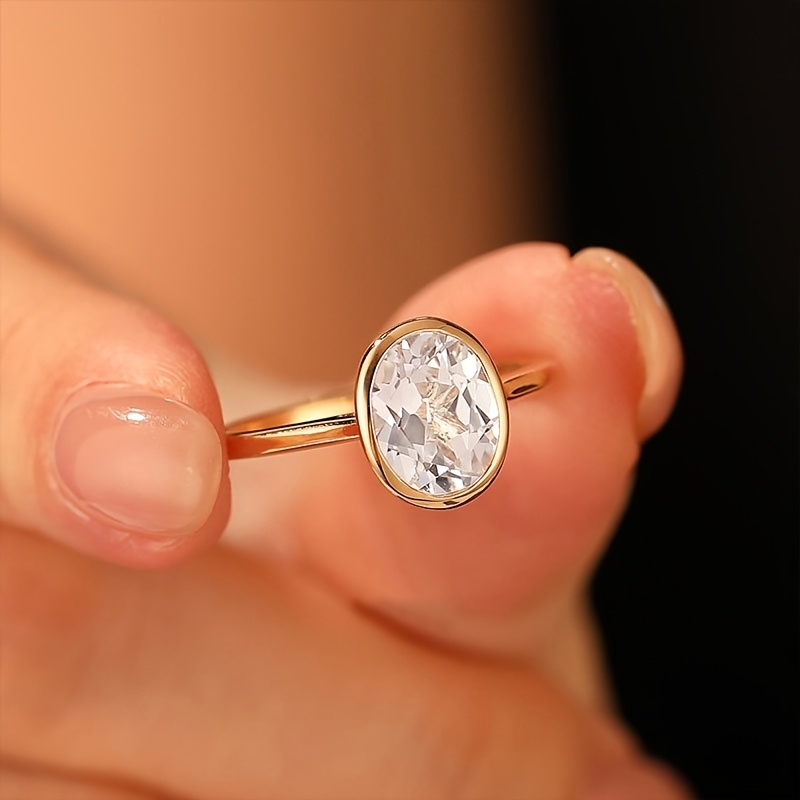 Women's Exquisite Light Luxury Oval Engagement Ring