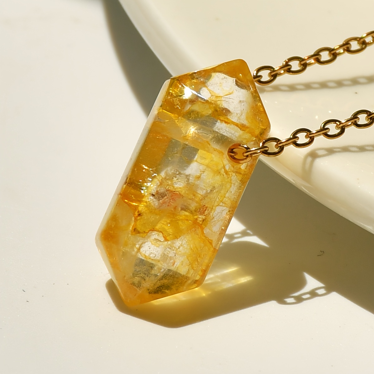 E-shop 1 Amethyst-Anhänger-Halskette mit sechseckigem Prisma, modischer handgefertigter Sommerschmuck, -Tigerauge-Choker aus Naturstein, Farbe des