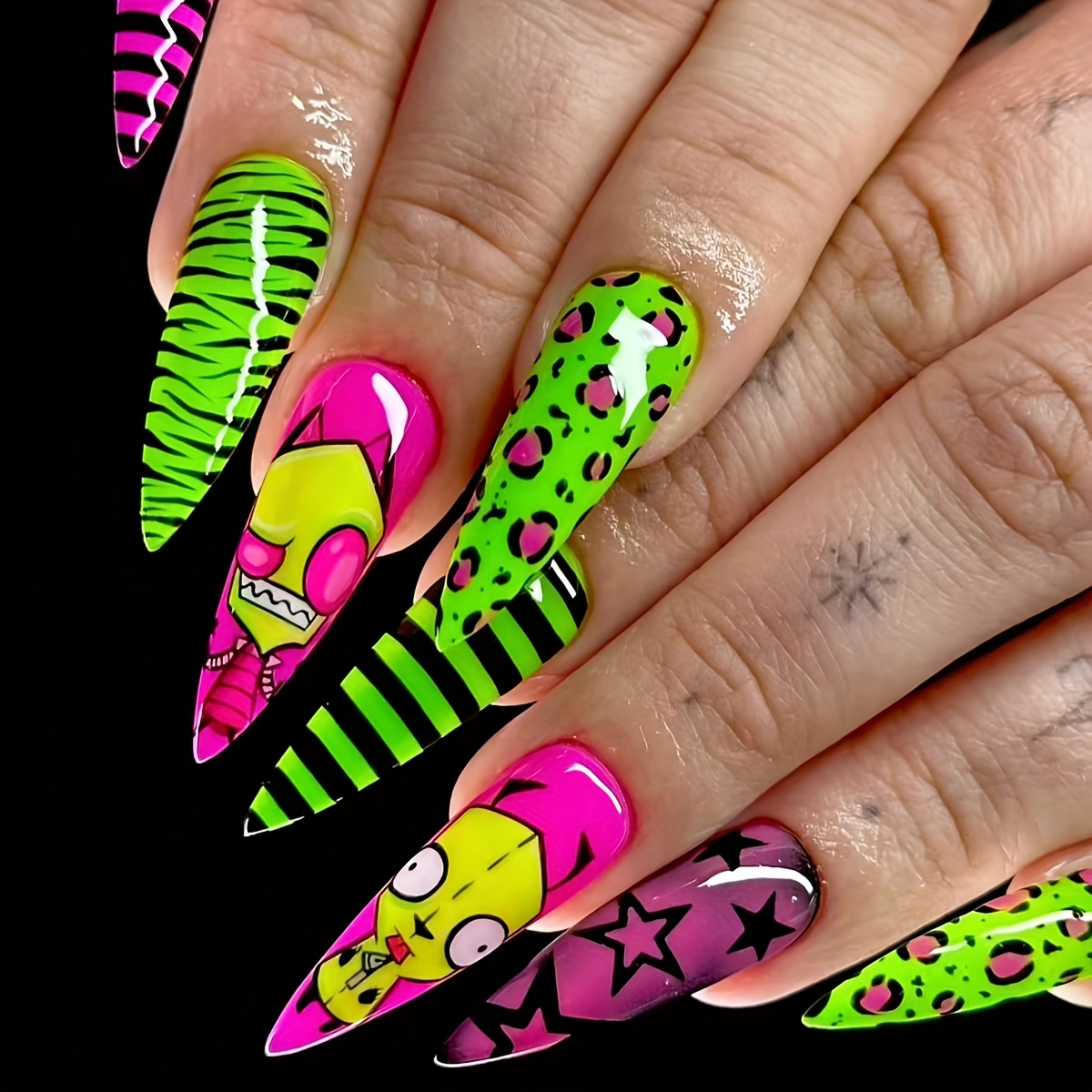 24pcs Gorgeous Shaped Long Pieces, With Cute Cartoon Demon And Other Pattern Designs, Bright Fake Nails, Suitable For Festivals And Daily Wear, With Wearing Tools Included