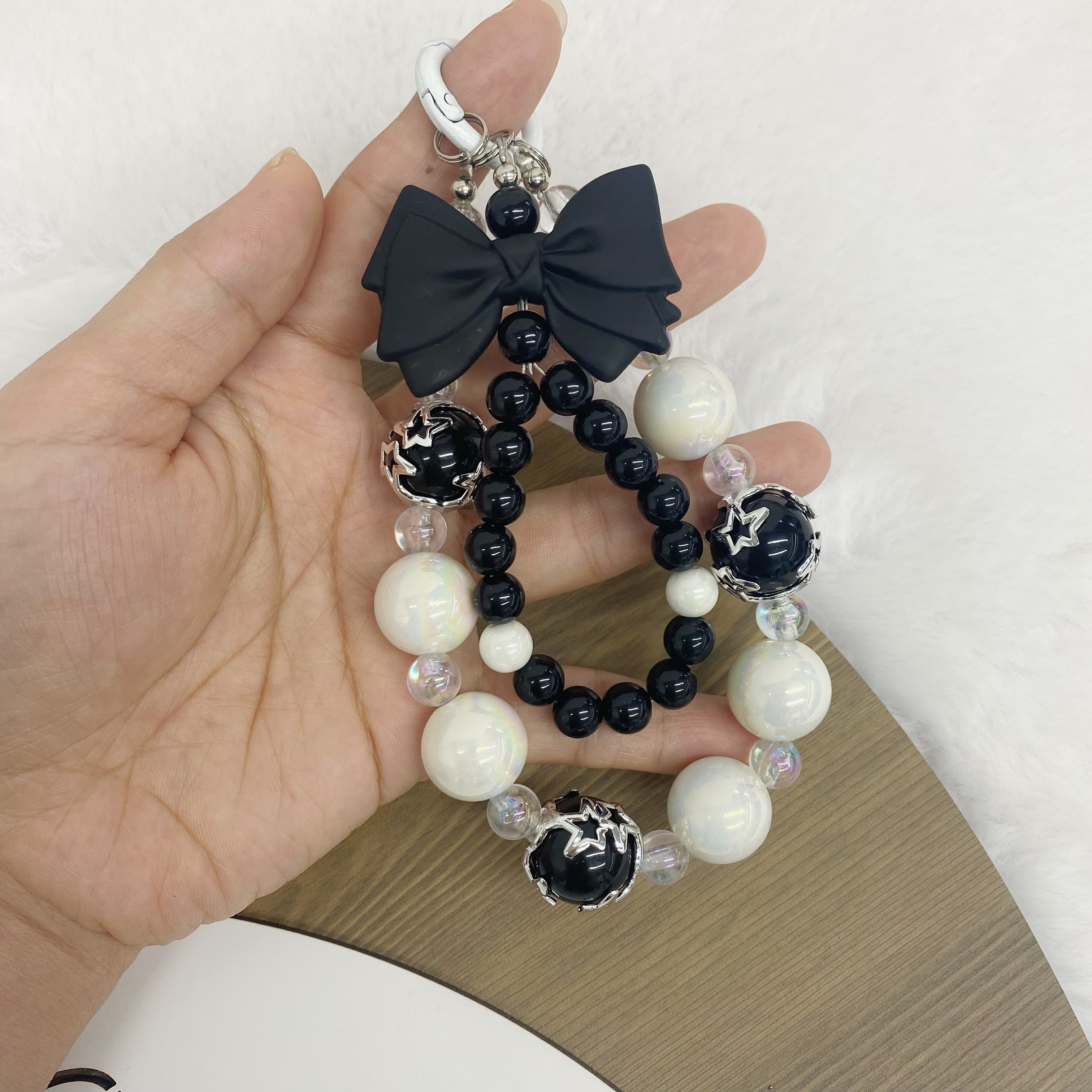 1pc Elegant Black Bow Beaded Phone Case with Keychain - Stylish DIY Bracelet &amp; Headphone Charm Accessory, Durable ABS Material, Cute Phone Case