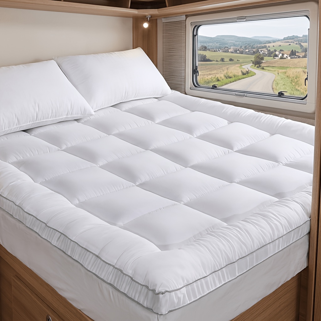 Image of Quilted Mattress Topper Fitted Sheet With 360° Elastic Band, Padded Mattress Protector, Soft Fluffy Bed Cover 900gsm
