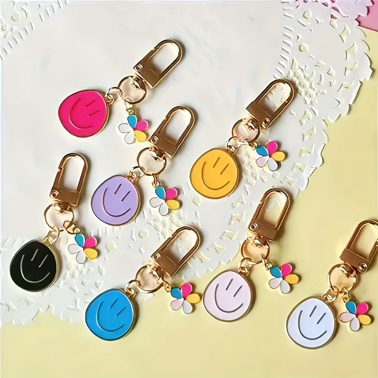 

7pcs Cute Cartoon Face Keychain Set - Zinc Alloy, Metal Pendants For Men's Bags & Backpacks, ,